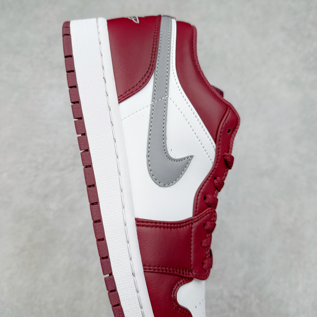 图片[6]-＃纯原福利特价 Air Jordan AJ1 Low 低帮系列 百分百全新货品 零氧化发霉 给足利润空间操作 超乎所想的高性价比 原装楦头纸板开发 完美鞋型 超高清洁度 鞋型不臃肿别扭 原厂内置全掌气垫 A模大底 鞋舌AJ原厂专用牛津布 AJ专用反口珍珠布 原厂无杂质高弹内里海棉 特殊封边弹力鞋带 原鞋开模 拒绝公底 购置公司同步原材料 都有细节原汁原味 忠于原版 尺码：36 36.5 37.5 38 38.5 39 40 40.5 41 42 42.5 43 44 44.5 45 46-选品中心