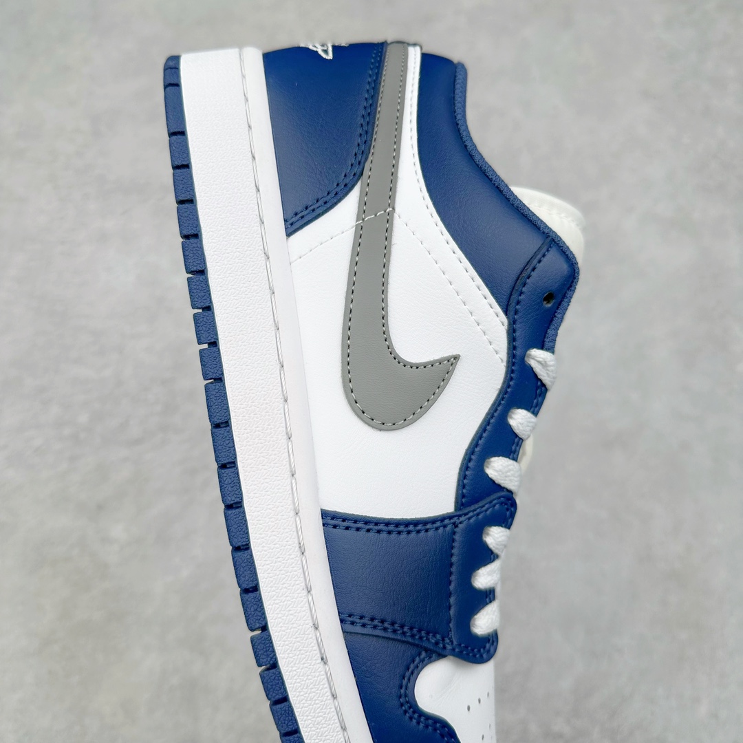 图片[6]-＃纯原福利特价 Air Jordan AJ1 Low 低帮系列 百分百全新货品 零氧化发霉 给足利润空间操作 超乎所想的高性价比 原装楦头纸板开发 完美鞋型 超高清洁度 鞋型不臃肿别扭 原厂内置全掌气垫 A模大底 鞋舌AJ原厂专用牛津布 AJ专用反口珍珠布 原厂无杂质高弹内里海棉 特殊封边弹力鞋带 原鞋开模 拒绝公底 购置公司同步原材料 都有细节原汁原味 忠于原版 尺码：36 36.5 37.5 38 38.5 39 40 40.5 41 42 42.5 43 44 44.5 45 46-选品中心