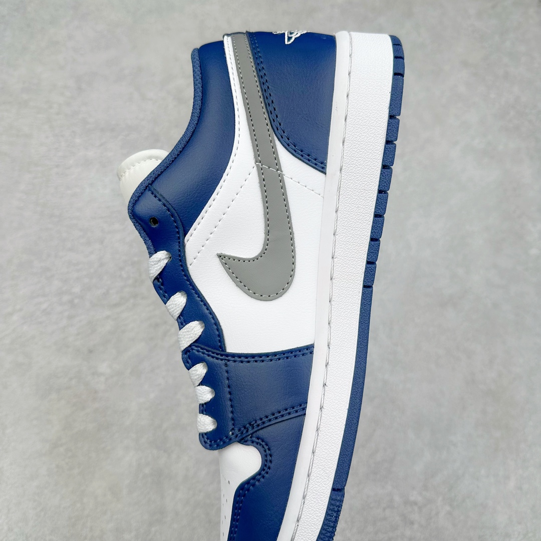 图片[7]-＃纯原福利特价 Air Jordan AJ1 Low 低帮系列 百分百全新货品 零氧化发霉 给足利润空间操作 超乎所想的高性价比 原装楦头纸板开发 完美鞋型 超高清洁度 鞋型不臃肿别扭 原厂内置全掌气垫 A模大底 鞋舌AJ原厂专用牛津布 AJ专用反口珍珠布 原厂无杂质高弹内里海棉 特殊封边弹力鞋带 原鞋开模 拒绝公底 购置公司同步原材料 都有细节原汁原味 忠于原版 尺码：36 36.5 37.5 38 38.5 39 40 40.5 41 42 42.5 43 44 44.5 45 46-选品中心