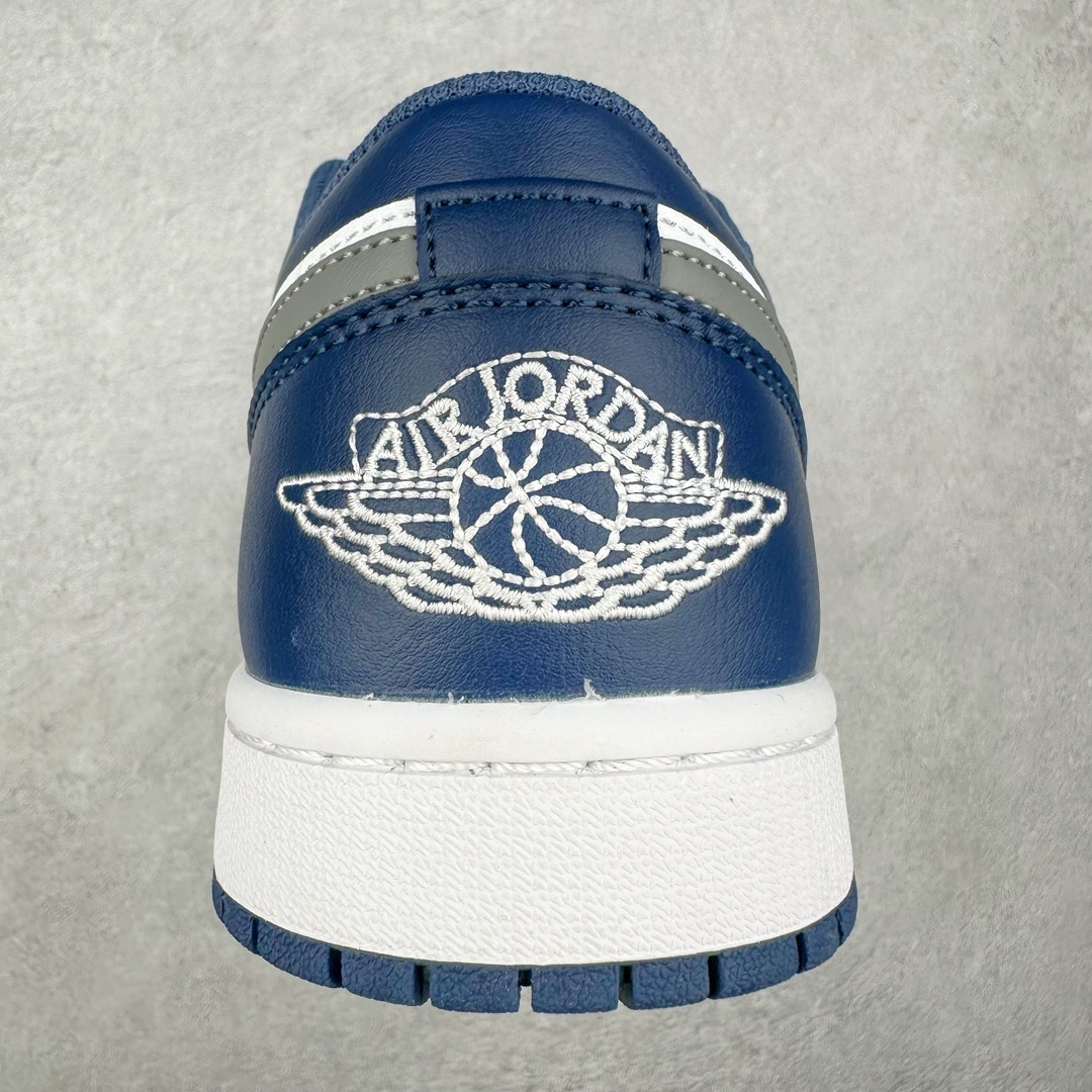 图片[8]-＃纯原福利特价 Air Jordan AJ1 Low 低帮系列 百分百全新货品 零氧化发霉 给足利润空间操作 超乎所想的高性价比 原装楦头纸板开发 完美鞋型 超高清洁度 鞋型不臃肿别扭 原厂内置全掌气垫 A模大底 鞋舌AJ原厂专用牛津布 AJ专用反口珍珠布 原厂无杂质高弹内里海棉 特殊封边弹力鞋带 原鞋开模 拒绝公底 购置公司同步原材料 都有细节原汁原味 忠于原版 尺码：36 36.5 37.5 38 38.5 39 40 40.5 41 42 42.5 43 44 44.5 45 46-选品中心