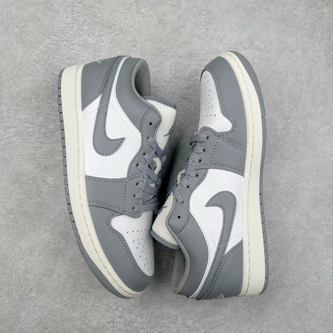 图片[3]-＃纯原福利特价 Air Jordan AJ1 Low 低帮系列 百分百全新货品 零氧化发霉 给足利润空间操作 超乎所想的高性价比 原装楦头纸板开发 完美鞋型 超高清洁度 鞋型不臃肿别扭 原厂内置全掌气垫 A模大底 鞋舌AJ原厂专用牛津布 AJ专用反口珍珠布 原厂无杂质高弹内里海棉 特殊封边弹力鞋带 原鞋开模 拒绝公底 购置公司同步原材料 都有细节原汁原味 忠于原版 尺码：36 36.5 37.5 38 38.5 39 40 40.5 41 42 42.5 43 44 44.5 45 46-选品中心