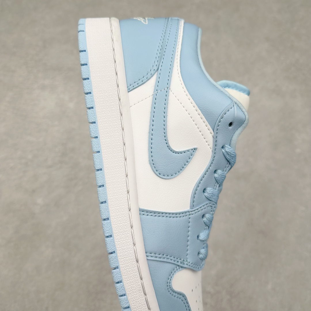 图片[6]-＃纯原福利特价 Air Jordan AJ1 Low 低帮系列 百分百全新货品 零氧化发霉 给足利润空间操作 超乎所想的高性价比 原装楦头纸板开发 完美鞋型 超高清洁度 鞋型不臃肿别扭 原厂内置全掌气垫 A模大底 鞋舌AJ原厂专用牛津布 AJ专用反口珍珠布 原厂无杂质高弹内里海棉 特殊封边弹力鞋带 原鞋开模 拒绝公底 购置公司同步原材料 都有细节原汁原味 忠于原版 尺码：36 36.5 37.5 38 38.5 39 40 40.5 41 42 42.5 43 44 44.5 45 46-选品中心