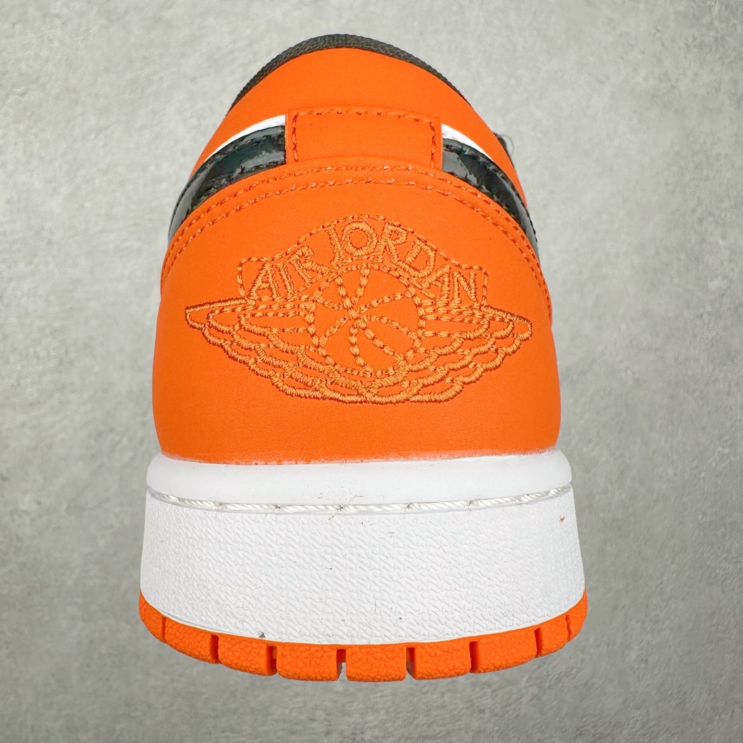 图片[8]-＃纯原福利特价 Air Jordan AJ1 Low 低帮系列 百分百全新货品 零氧化发霉 给足利润空间操作 超乎所想的高性价比 原装楦头纸板开发 完美鞋型 超高清洁度 鞋型不臃肿别扭 原厂内置全掌气垫 A模大底 鞋舌AJ原厂专用牛津布 AJ专用反口珍珠布 原厂无杂质高弹内里海棉 特殊封边弹力鞋带 原鞋开模 拒绝公底 购置公司同步原材料 都有细节原汁原味 忠于原版 尺码：36 36.5 37.5 38 38.5 39 40 40.5 41 42 42.5 43 44 44.5 45 46-选品中心