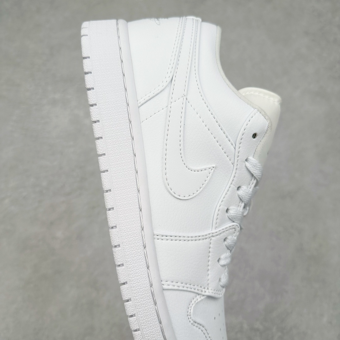 图片[6]-＃纯原福利特价 Air Jordan AJ1 Low 低帮系列 百分百全新货品 零氧化发霉 给足利润空间操作 超乎所想的高性价比 原装楦头纸板开发 完美鞋型 超高清洁度 鞋型不臃肿别扭 原厂内置全掌气垫 A模大底 鞋舌AJ原厂专用牛津布 AJ专用反口珍珠布 原厂无杂质高弹内里海棉 特殊封边弹力鞋带 原鞋开模 拒绝公底 购置公司同步原材料 都有细节原汁原味 忠于原版 尺码：36 36.5 37.5 38 38.5 39 40 40.5 41 42 42.5 43 44 44.5 45 46-选品中心