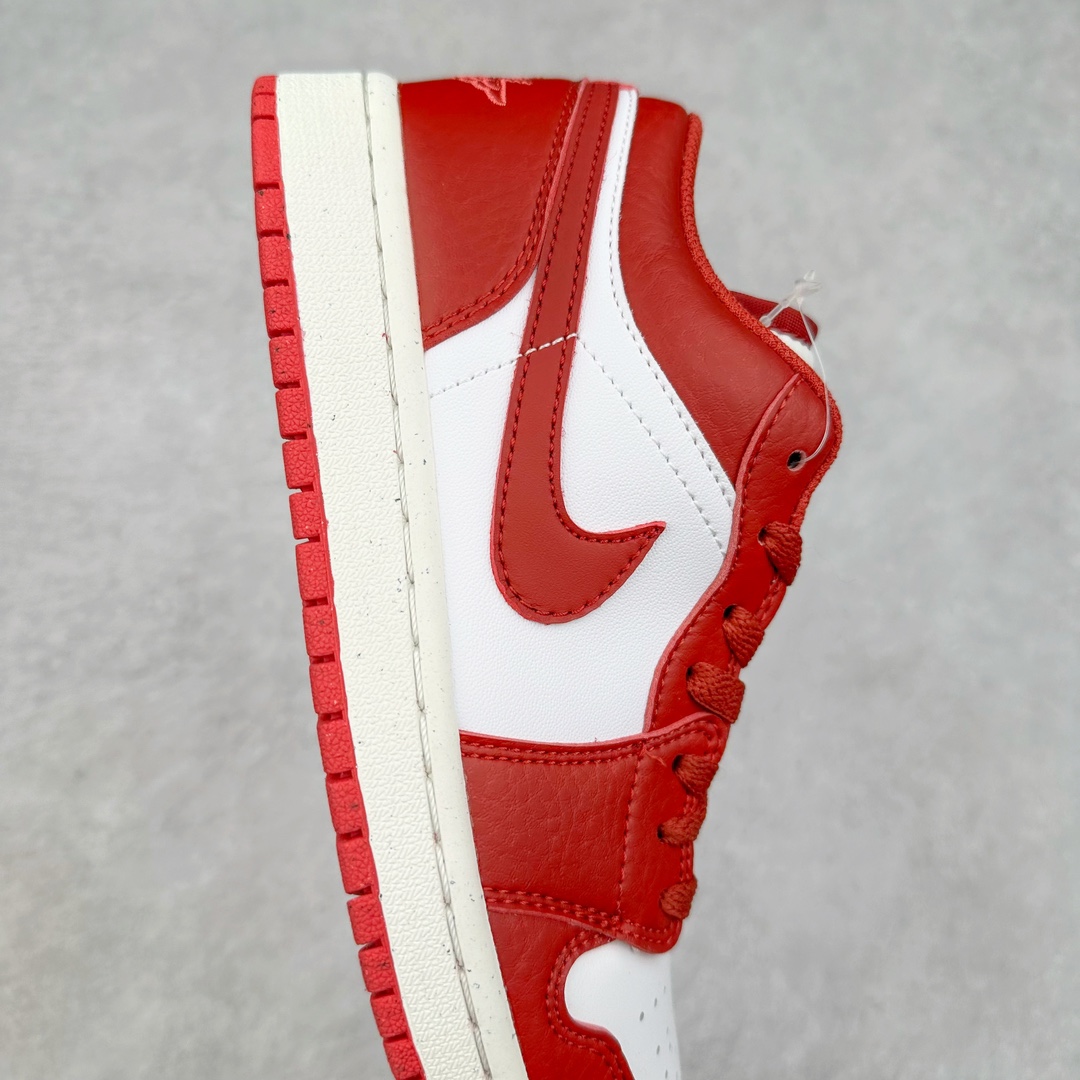 图片[6]-＃纯原福利特价 Air Jordan AJ1 Low 低帮系列 百分百全新货品 零氧化发霉 给足利润空间操作 超乎所想的高性价比 原装楦头纸板开发 完美鞋型 超高清洁度 鞋型不臃肿别扭 原厂内置全掌气垫 A模大底 鞋舌AJ原厂专用牛津布 AJ专用反口珍珠布 原厂无杂质高弹内里海棉 特殊封边弹力鞋带 原鞋开模 拒绝公底 购置公司同步原材料 都有细节原汁原味 忠于原版 尺码：36 36.5 37.5 38 38.5 39 40 40.5 41 42 42.5 43 44 44.5 45 46-选品中心