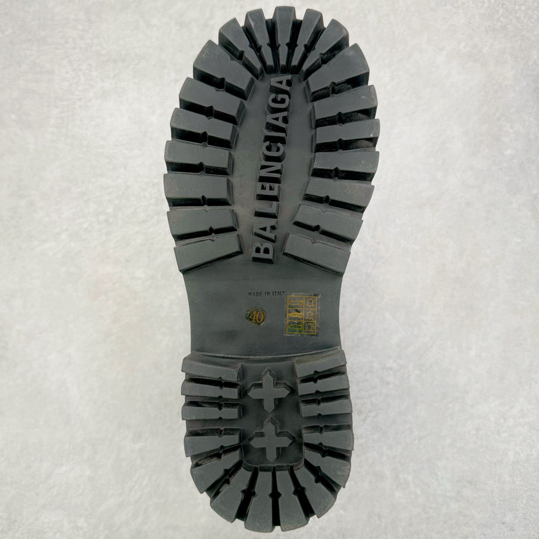 图片[9]-＃GD广顶 Balenciaga Strike 巴黎世家厚底马丁靴休闲军靴德比靴鞋 原版购入开发 做货 极致做旧 巴黎世家做旧的款式百分之90都是好看的 这双靴子也不例外 破旧风格 双层材质 外层粗帆布做了磨损和褪色处理 内层做了透气网状里布 比较惊艳的是鞋底和鞋侧橡胶 原版定制进口做旧帆布 原版进口透气网里 原版开模橡胶大底 增高底厚5CM超显大长腿NCC 尺码： 39 40 41 42 43 44 45-选品中心