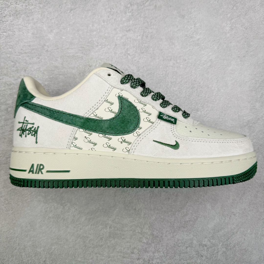 NK Air Force 1´07 Low 空军一号低帮百搭休闲运动板鞋 CH6336-511 柔软、弹性十足的缓震性能和出色的中底设计 横跨复古与现代的外型结合 造就出风靡全球 三十多年的Force 1 直到今天还深受青睐 尺码：36 36.5 37.5 38 38.5 39 40 40.5 41 42 42.5 43 44 44.5 45-选品中心