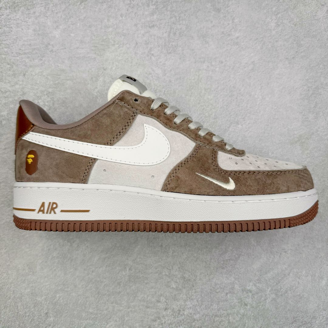 NK Air Force 1´07 Low 空军一号低帮百搭休闲运动板鞋 KK1988-035 柔软、弹性十足的缓震性能和出色的中底设计 横跨复古与现代的外型结合 造就出风靡全球 三十多年的Force 1 直到今天还深受青睐 尺码:36 36.5 37.5 38 38.5 39 40 40.5 41 42 42.5 43 44 44.5 45-选品中心