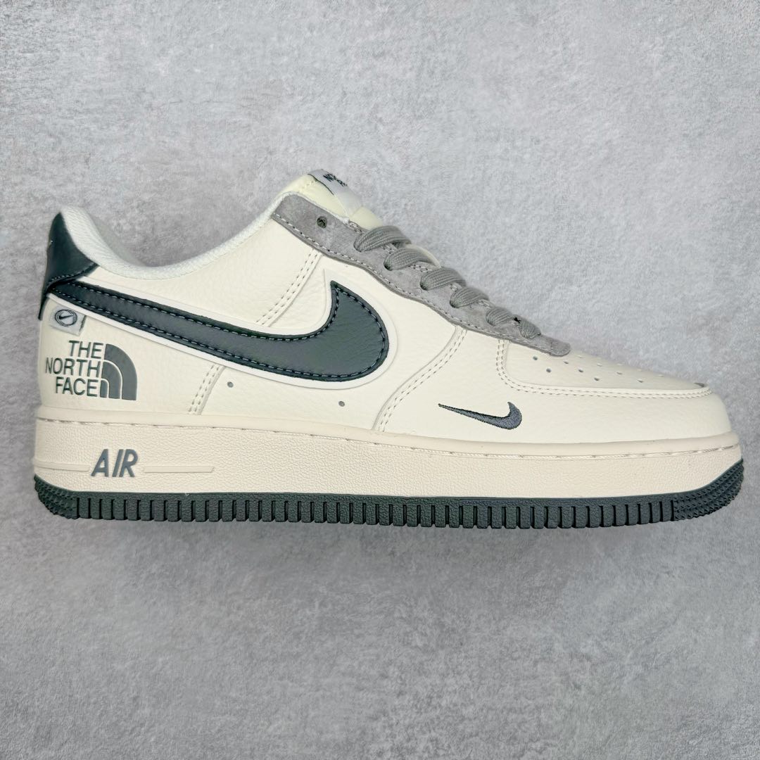 NK Air Force 1´07 Low 空军一号低帮百搭休闲运动板鞋 XZ6188-191 柔软、弹性十足的缓震性能和出色的中底设计 横跨复古与现代的外型结合 造就出风靡全球 三十多年的Force 1 直到今天还深受青睐 尺码:36 36.5 37.5 38 38.5 39 40 40.5 41 42 42.5 43 44 44.5 45-选品中心