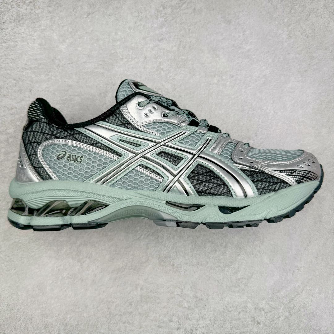 ASICS Gel-Nimbus 10.1 亚瑟士雨云10.1代系列轻量缓震休闲运动跑步鞋 近年来，运动鞋市场迎来了一个新的设计潮流：通过融合艺术与技术，赋予运动鞋更多的时尚元素和创新设计。作为市场中的领导者之一，ASICS（亚瑟士）一向以其技术创新和卓越的鞋款设计著称。而另一个前卫的实验鞋类品牌EMPTY BEHAVIOR，以其非凡的创意和探索，尤其对未来主义和非传统材料的热情撞击，从业界中脱颖而出。两者的合作，以推出特别版的GEL-NIMBUS™ 10.1鞋款——主题为“EVEN MY SHOE IS ART”为标志，为运动鞋设计涉入一个全新的高度。尺码：36 37 37.5 38 39 39.5 40.5 41.5 42 42.5 43.5 44 44.5 45-选品中心