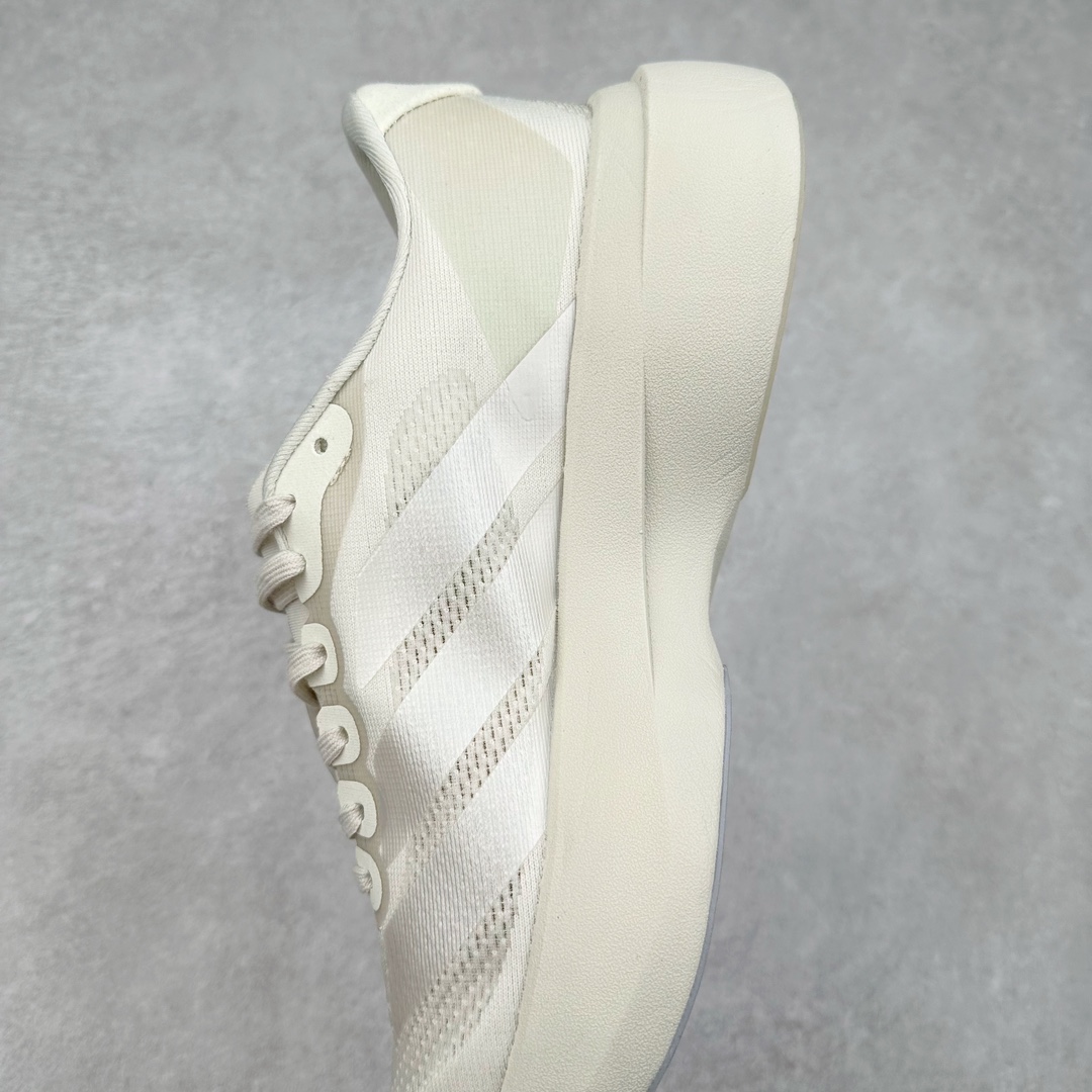 图片[7]-AD Adizero Eva SL M 零度进化版系列低帮轻便透气竞速休闲运动慢跑鞋 JR3418 相信大家对去年 adidas 横空出世的「顶级超跑」adiZero Adios Pro EVO 1 记忆犹新！不仅登顶阿迪史上最轻跑鞋宝座，更在接下来的全球马拉松赛事中，持续书写着惊人成绩，被网友戏称新一代「阿迪神鞋」全网刷屏！极简设计语言与强烈速度感和存在感的鞋侧三线，让人过目不忘，特别种草！其中定位于中长跑训练的 adidas Adizero Evo SL，整体外观造型与 adiZero Adios Pro EVO 1 非常相似。中底配置方面搭载全掌 Lightstrike Pro，鞋面采用透气网面示人，契合日常训练鞋的定位，更加耐用。外底给到了马牌橡胶，及类似上代竞速旗舰 adidas Adizero Adios Pro 3 区域分布。整体看下来无论是外观的鲜明辨识度，还是配置的扎实程度都很顶。尺码：36 36⅔ 37⅓ 38 38⅔ 39⅓ 40 40⅔ 41⅓ 42 42⅔ 43⅓ 44 45-选品中心