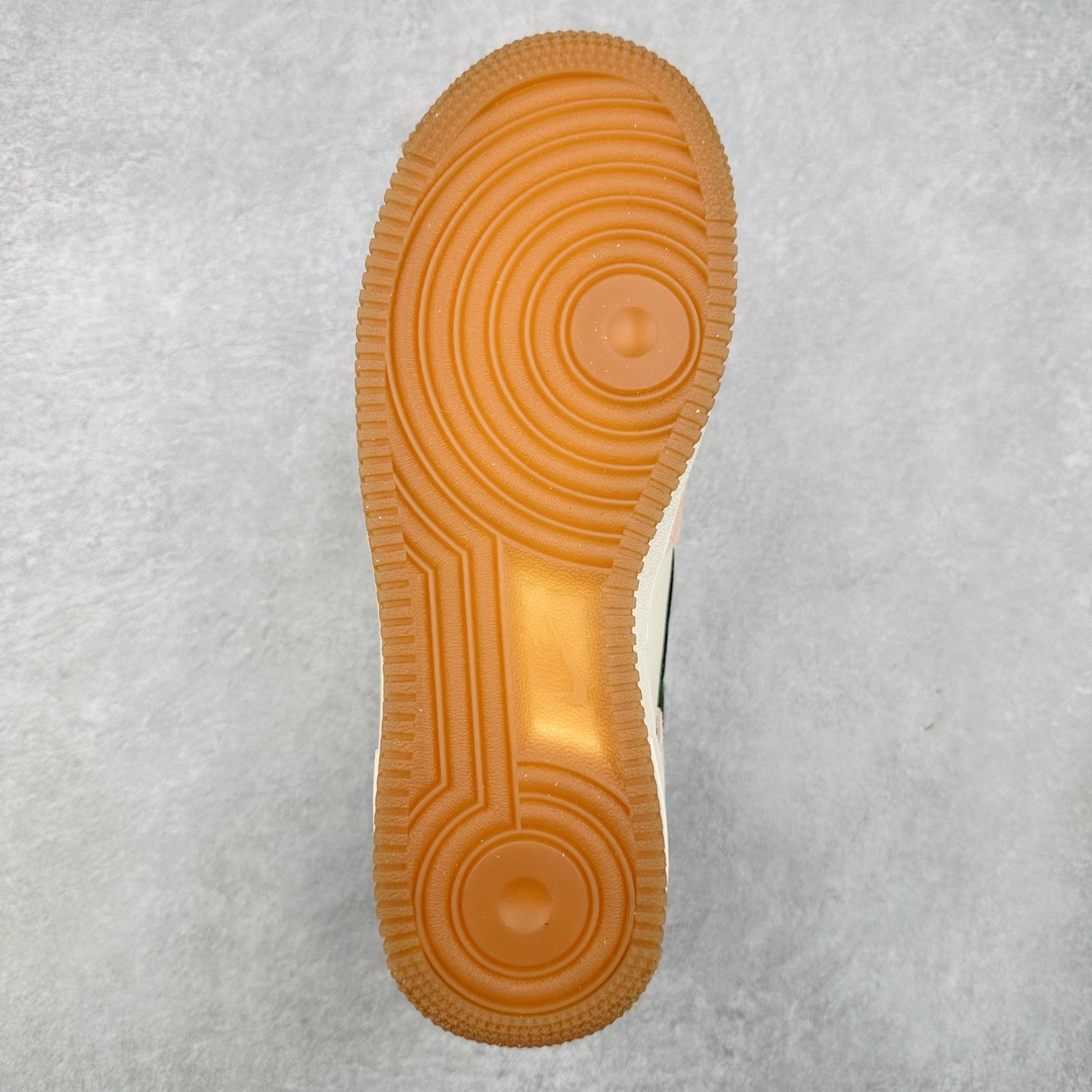 图片[9]-NK Air Force 1´07 Low 空军一号低帮百搭休闲运动板鞋 HZ7342-800 柔软、弹性十足的缓震性能和出色的中底设计 横跨复古与现代的外型结合 造就出风靡全球 三十多年的Force 1 直到今天还深受青睐 尺码：36 36.5 37.5 38 38.5 39 40 40.5 41 42 42.5 43 44 44.5 45-选品中心