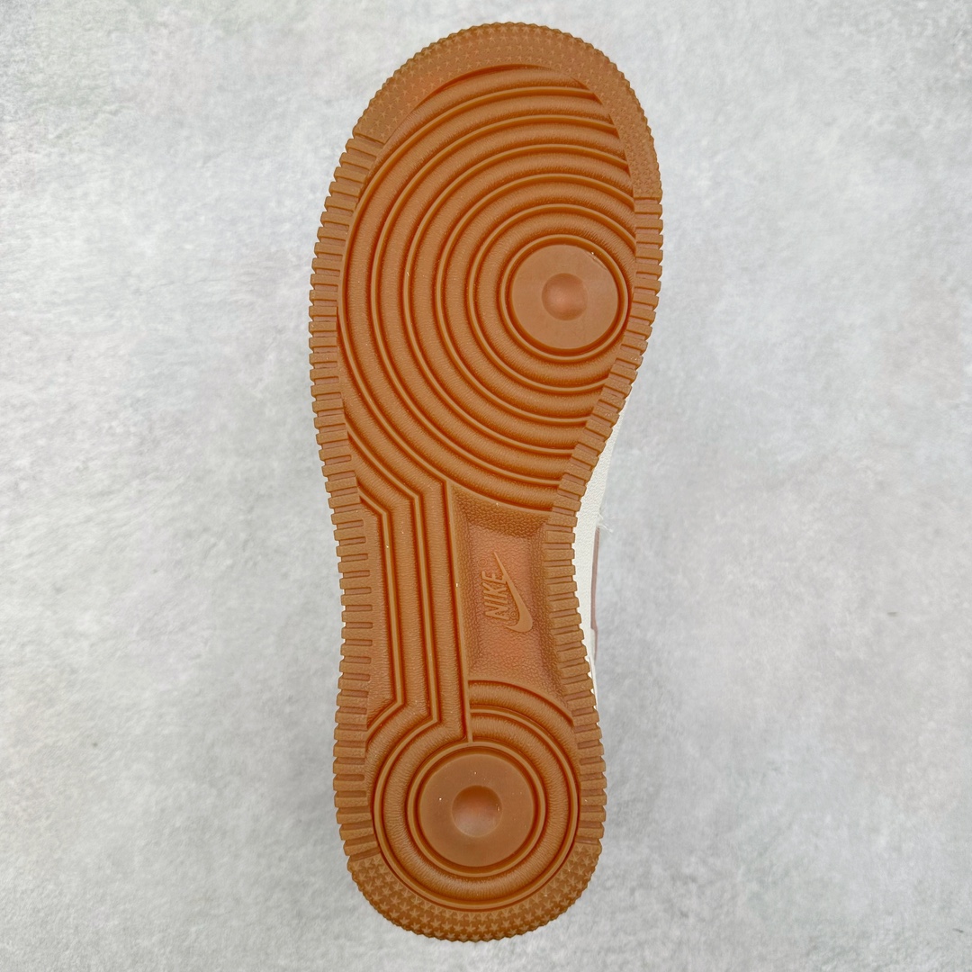 图片[9]-NK Air Force 1´07 Low 空军一号低帮百搭休闲运动板鞋 HF2898-100 柔软、弹性十足的缓震性能和出色的中底设计 横跨复古与现代的外型结合 造就出风靡全球 三十多年的Force 1 直到今天还深受青睐 尺码：36 36.5 37.5 38 38.5 39 40 40.5 41 42 42.5 43 44 44.5 45-选品中心