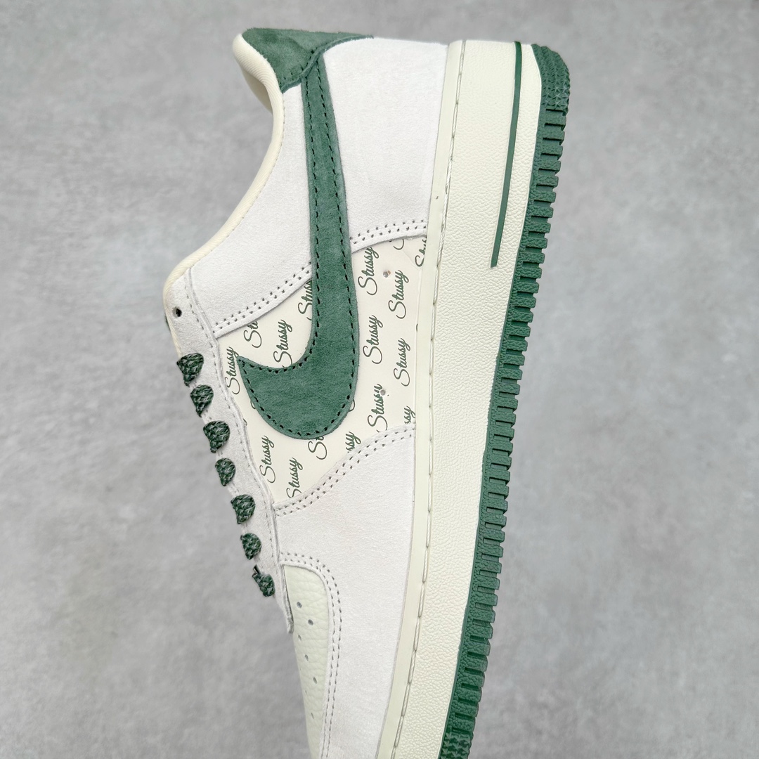 图片[7]-NK Air Force 1´07 Low 空军一号低帮百搭休闲运动板鞋 CH6336-511 柔软、弹性十足的缓震性能和出色的中底设计 横跨复古与现代的外型结合 造就出风靡全球 三十多年的Force 1 直到今天还深受青睐 尺码：36 36.5 37.5 38 38.5 39 40 40.5 41 42 42.5 43 44 44.5 45-选品中心