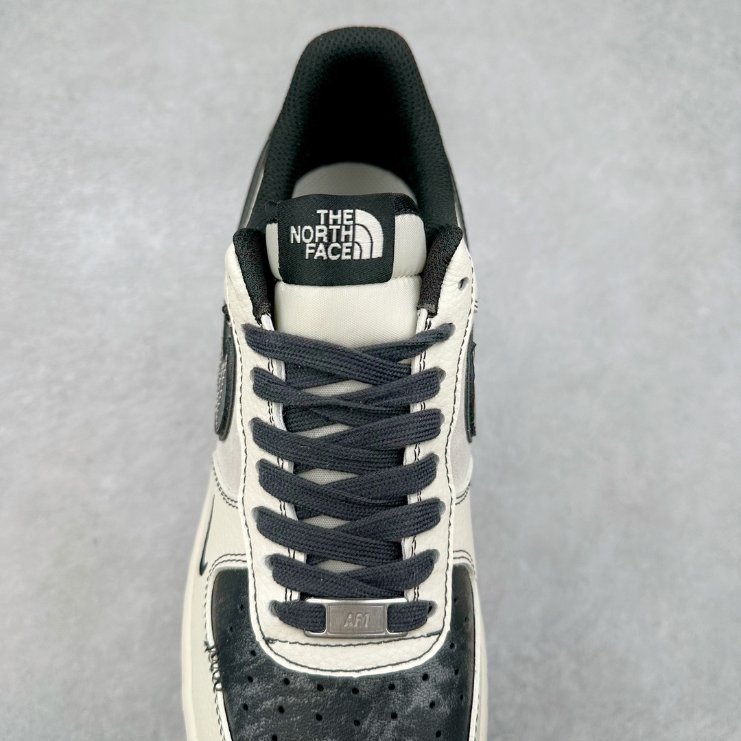 图片[5]-NK Air Force 1´07 Low 空军一号低帮百搭休闲运动板鞋 DM6688-005 柔软、弹性十足的缓震性能和出色的中底设计 横跨复古与现代的外型结合 造就出风靡全球 三十多年的Force 1 直到今天还深受青睐 尺码：36 36.5 37.5 38 38.5 39 40 40.5 41 42 42.5 43 44 44.5 45-选品中心