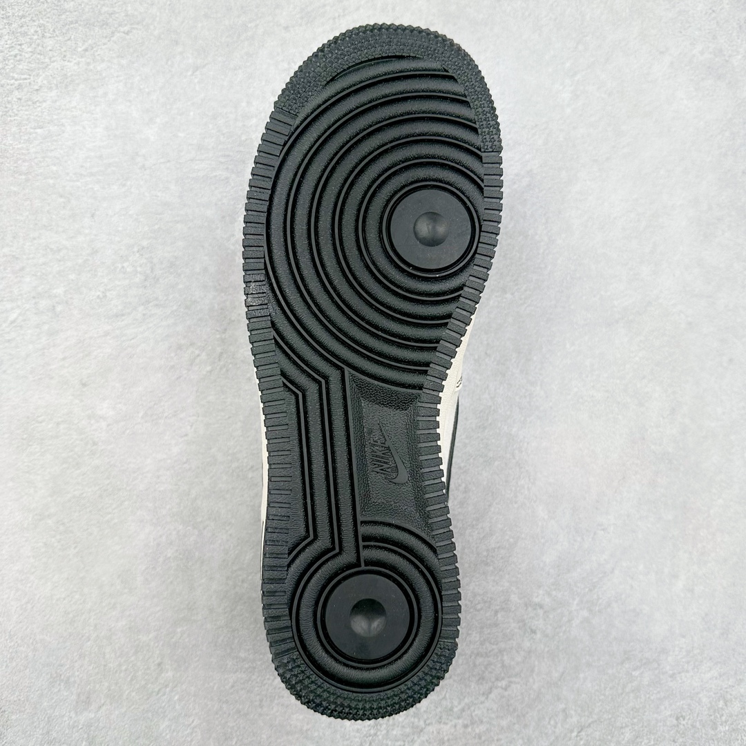 图片[9]-NK Air Force 1´07 Low 空军一号低帮百搭休闲运动板鞋 DM6688-005 柔软、弹性十足的缓震性能和出色的中底设计 横跨复古与现代的外型结合 造就出风靡全球 三十多年的Force 1 直到今天还深受青睐 尺码：36 36.5 37.5 38 38.5 39 40 40.5 41 42 42.5 43 44 44.5 45-选品中心