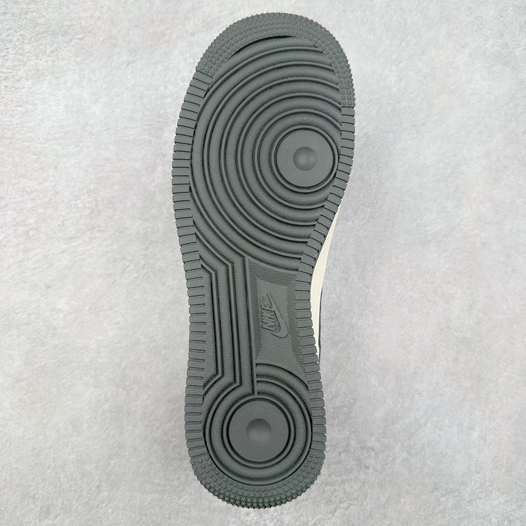 图片[9]-NK Air Force 1´07 Low 空军一号低帮百搭休闲运动板鞋 XZ6188-191 柔软、弹性十足的缓震性能和出色的中底设计 横跨复古与现代的外型结合 造就出风靡全球 三十多年的Force 1 直到今天还深受青睐 尺码：36 36.5 37.5 38 38.5 39 40 40.5 41 42 42.5 43 44 44.5 45-选品中心