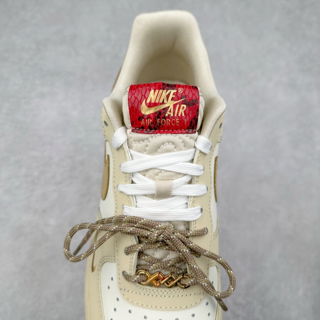 图片[5]-NK Air Force 1´07 Low 空军一号低帮百搭休闲运动板鞋 HV5990-172 柔软、弹性十足的缓震性能和出色的中底设计 横跨复古与现代的外型结合 造就出风靡全球 三十多年的Force 1 直到今天还深受青睐 尺码：36 36.5 37.5 38 38.5 39 40 40.5 41 42 42.5 43 44 44.5 45-选品中心