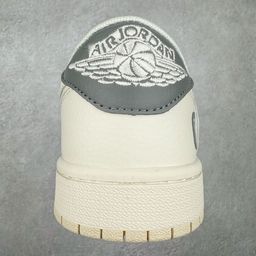 图片[8]-Air Jordan AJ1 Low 低帮系列定制配色LJ5188-012 原厂内置气垫魔块 A模大底 头层小牛皮 鞋舌AJ原厂专用牛津布+AJ专用反口珍珠布+原厂无杂质高弹内里海棉+特殊封边弹力鞋带 尺码：36 36.5 37.5 38 38.5 39 40 40.5 41 42 42.5 43 44 44.5 45 46-选品中心