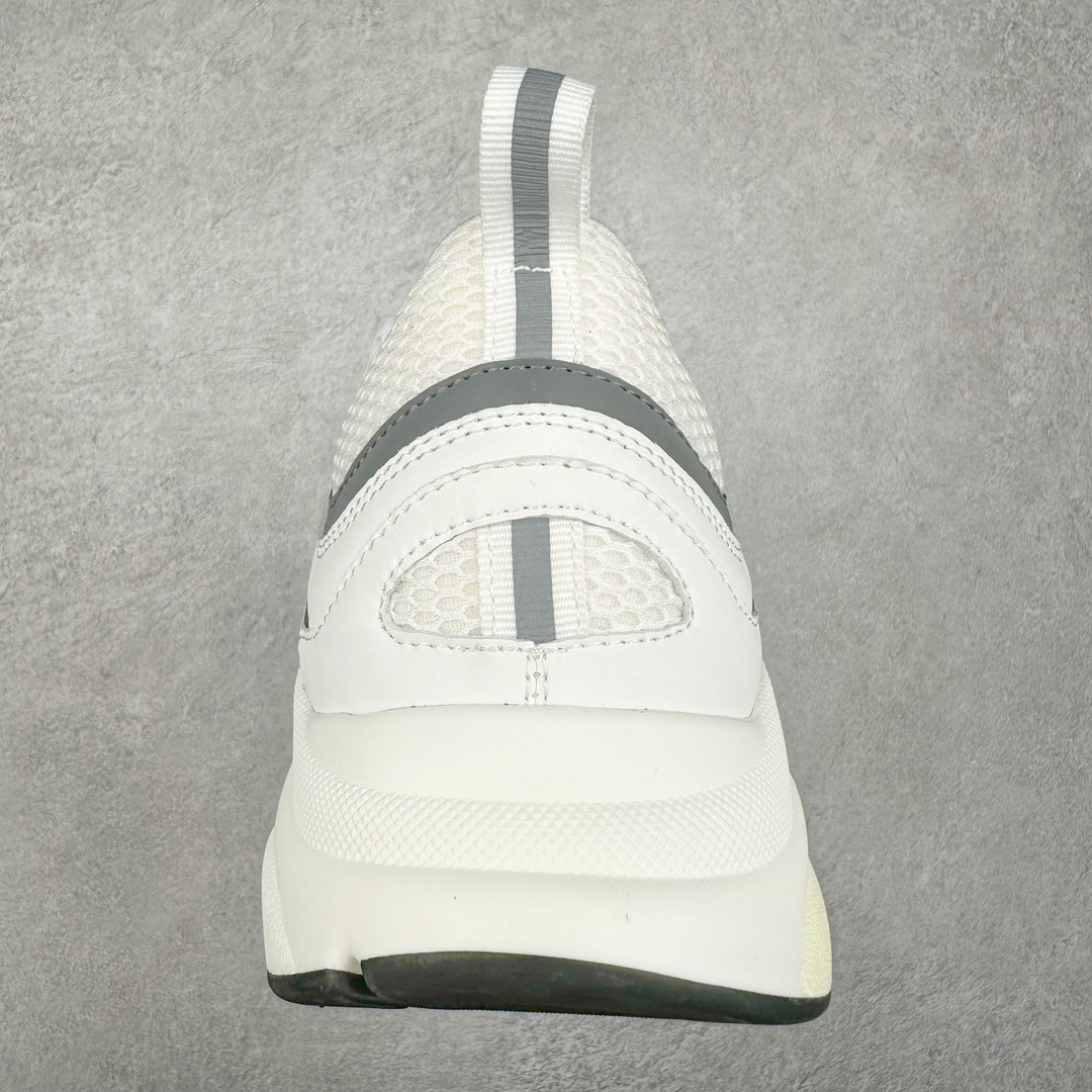 图片[8]-Dior迪奥 Homme B22 Trainer Sneaker 系列复古厚底老爹风休闲运动慢跑鞋 配置专柜购物袋及配件(配置抗压快递外包牛皮纸壳 采用光滑牛皮革组合网织布面材质 正确吸汗网布贴合海玻璃CD压纹鞋垫独家开发TPU弹力中底组合TR光泽耐韧锯齿橡胶大底 这款单品从复古慢跑鞋汲取灵感 采用厚实的低帮设计 精选牛皮与网眼织物拼接鞋面 搭配黑白相间的刻花橡胶鞋底 侧面带有浮雕“CD”标志装饰 尺码：38 39 40 41 42 43 44 45 46-选品中心