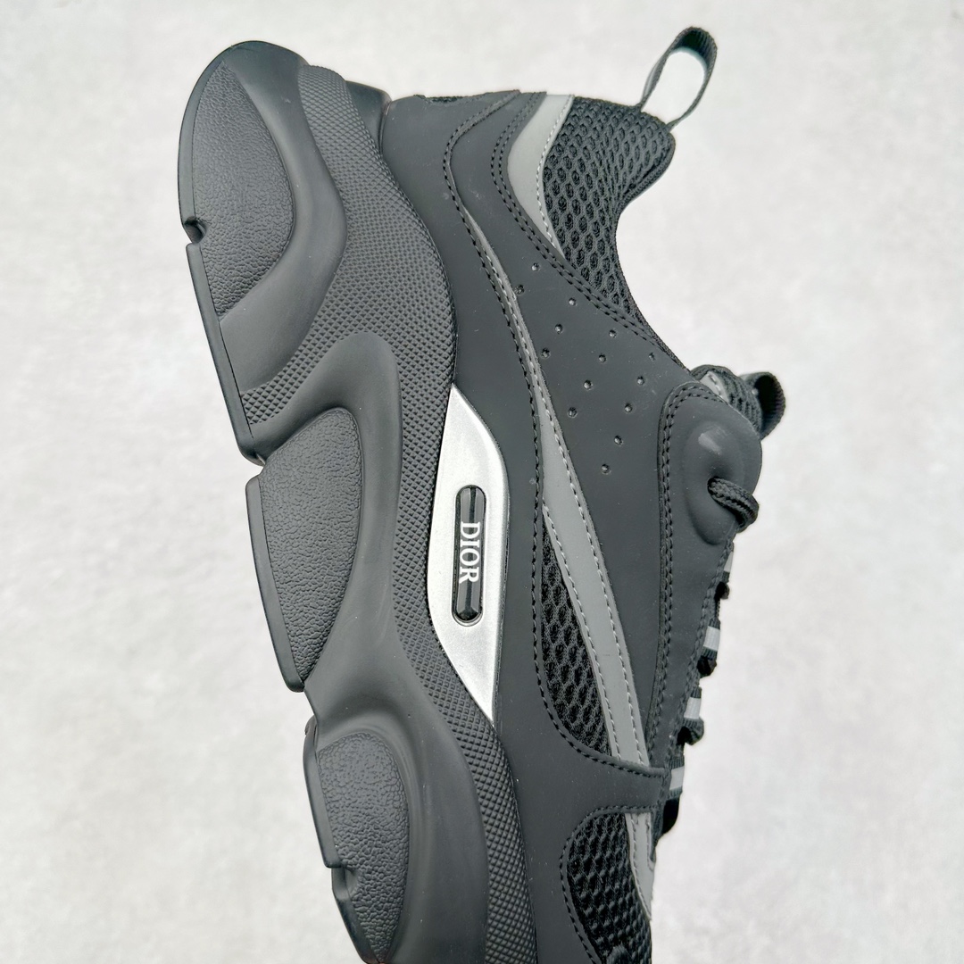 图片[6]-Dior迪奥 Homme B22 Trainer Sneaker 系列复古厚底老爹风休闲运动慢跑鞋 配置专柜购物袋及配件(配置抗压快递外包牛皮纸壳 采用光滑牛皮革组合网织布面材质 正确吸汗网布贴合海玻璃CD压纹鞋垫独家开发TPU弹力中底组合TR光泽耐韧锯齿橡胶大底 这款单品从复古慢跑鞋汲取灵感 采用厚实的低帮设计 精选牛皮与网眼织物拼接鞋面 搭配黑白相间的刻花橡胶鞋底 侧面带有浮雕“CD”标志装饰 尺码：38 39 40 41 42 43 44 45 46-选品中心