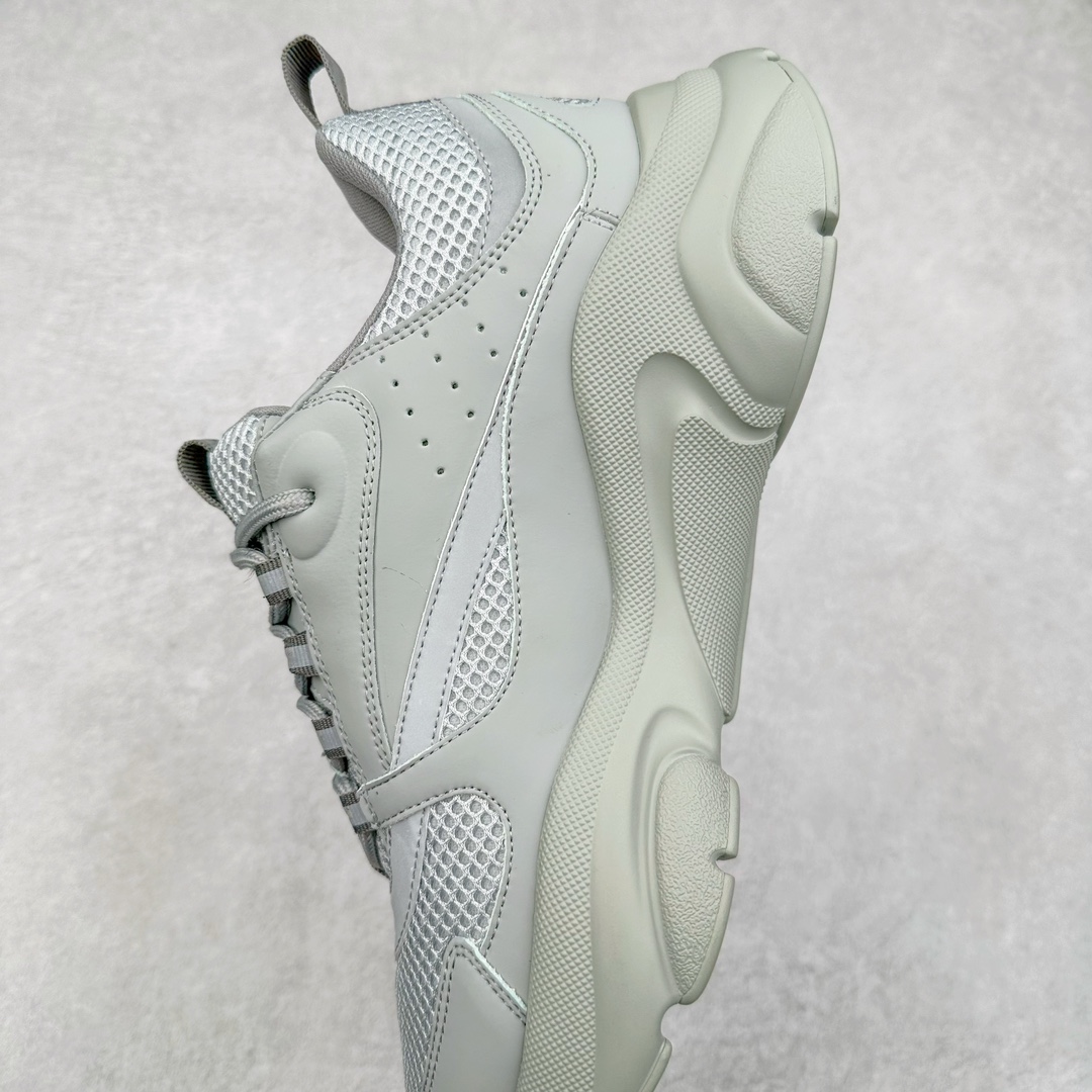 图片[7]-Dior迪奥 Homme B22 Trainer Sneaker 系列复古厚底老爹风休闲运动慢跑鞋 配置专柜购物袋及配件(配置抗压快递外包牛皮纸壳 采用光滑牛皮革组合网织布面材质 正确吸汗网布贴合海玻璃CD压纹鞋垫独家开发TPU弹力中底组合TR光泽耐韧锯齿橡胶大底 这款单品从复古慢跑鞋汲取灵感 采用厚实的低帮设计 精选牛皮与网眼织物拼接鞋面 搭配黑白相间的刻花橡胶鞋底 侧面带有浮雕“CD”标志装饰 尺码：38 39 40 41 42 43 44 45 46-选品中心