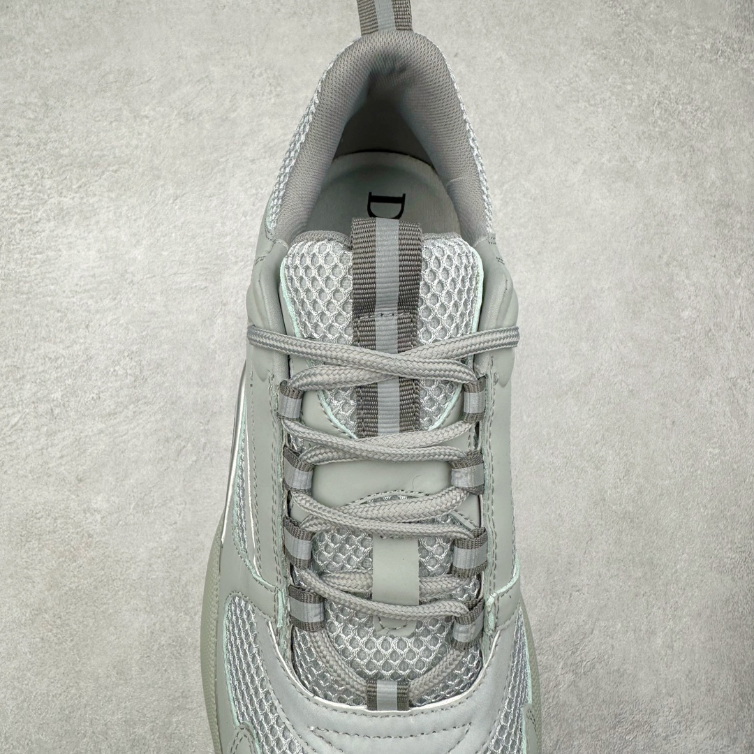图片[5]-Dior迪奥 Homme B22 Trainer Sneaker 系列复古厚底老爹风休闲运动慢跑鞋 配置专柜购物袋及配件(配置抗压快递外包牛皮纸壳 采用光滑牛皮革组合网织布面材质 正确吸汗网布贴合海玻璃CD压纹鞋垫独家开发TPU弹力中底组合TR光泽耐韧锯齿橡胶大底 这款单品从复古慢跑鞋汲取灵感 采用厚实的低帮设计 精选牛皮与网眼织物拼接鞋面 搭配黑白相间的刻花橡胶鞋底 侧面带有浮雕“CD”标志装饰 尺码：38 39 40 41 42 43 44 45 46-选品中心