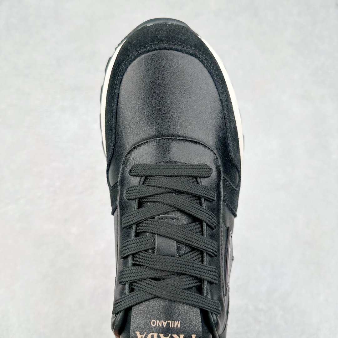 图片[4]-PRADA普拉达 厚底徽标系带运动休闲男鞋系列 广东大厂品质 专柜同步 大气个性更潮更抢眼更追求档次，它将颠覆旧念，与您共度时尚潮人必备! 面料采用原版进口小牛皮 牛皮内里垫脚 橡胶发泡大底 轻便防滑耐磨 脚感舒适 款式耐看做工精细 配以简洁利落的鞋楦 彰显男人的果敢和硬朗 尺码：39-44（皮鞋码）-选品中心