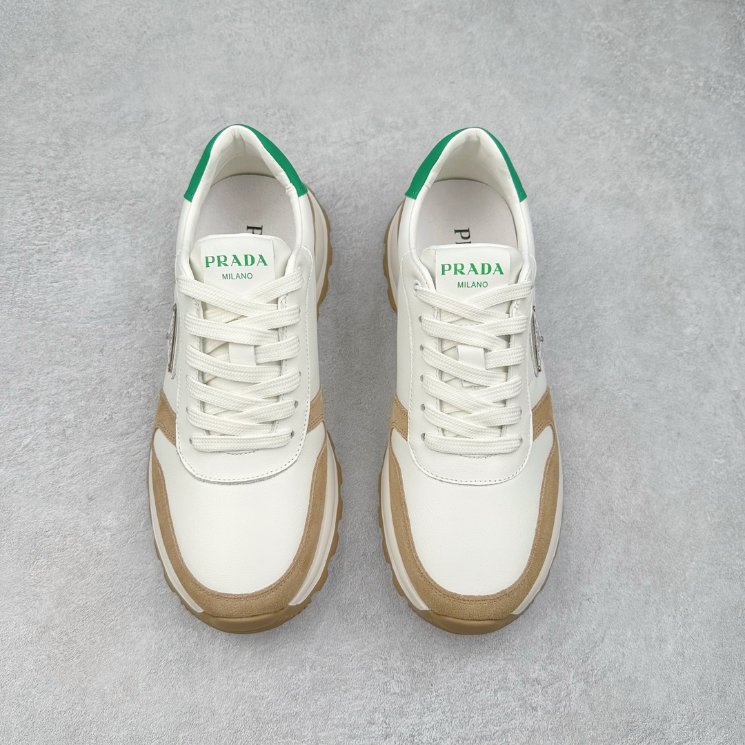 图片[2]-PRADA普拉达 厚底徽标系带运动休闲男鞋系列 广东大厂品质 专柜同步 大气个性更潮更抢眼更追求档次，它将颠覆旧念，与您共度时尚潮人必备! 面料采用原版进口小牛皮 牛皮内里垫脚 橡胶发泡大底 轻便防滑耐磨 脚感舒适 款式耐看做工精细 配以简洁利落的鞋楦 彰显男人的果敢和硬朗 尺码：39-44（皮鞋码）-选品中心