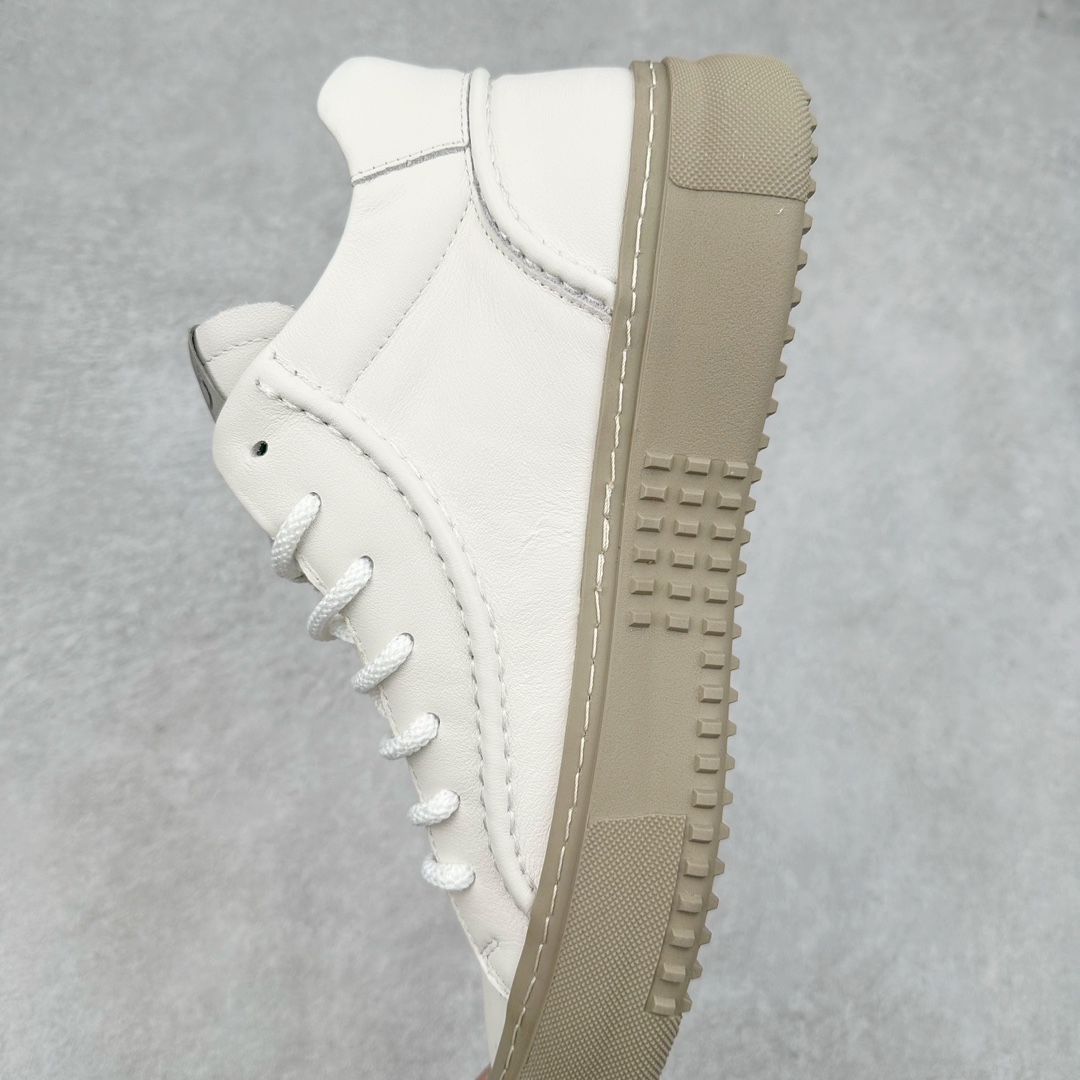 图片[7]-Ecco爱步男鞋中高帮热门款 厚底增高潮酷板鞋 街头时尚 休闲百搭 意趣出街 玩转城市 臻选牛皮鞋面，轻盈柔韧 具有良好的透气性 简约系带设计，可自由调节松紧，方便快捷 时尚随搭 PU中底，橡胶大底，抓地力强 具有良好的耐磨性 贴合脚型 赋予双脚舒适轻盈之感，摆脱笨重感 顺应复古风格热潮 多元色彩碰撞 辅以经典板鞋鞋型 搭配出色 潮流一步到位 尺码：38 39 40 41 42 43 44（皮鞋码）-选品中心