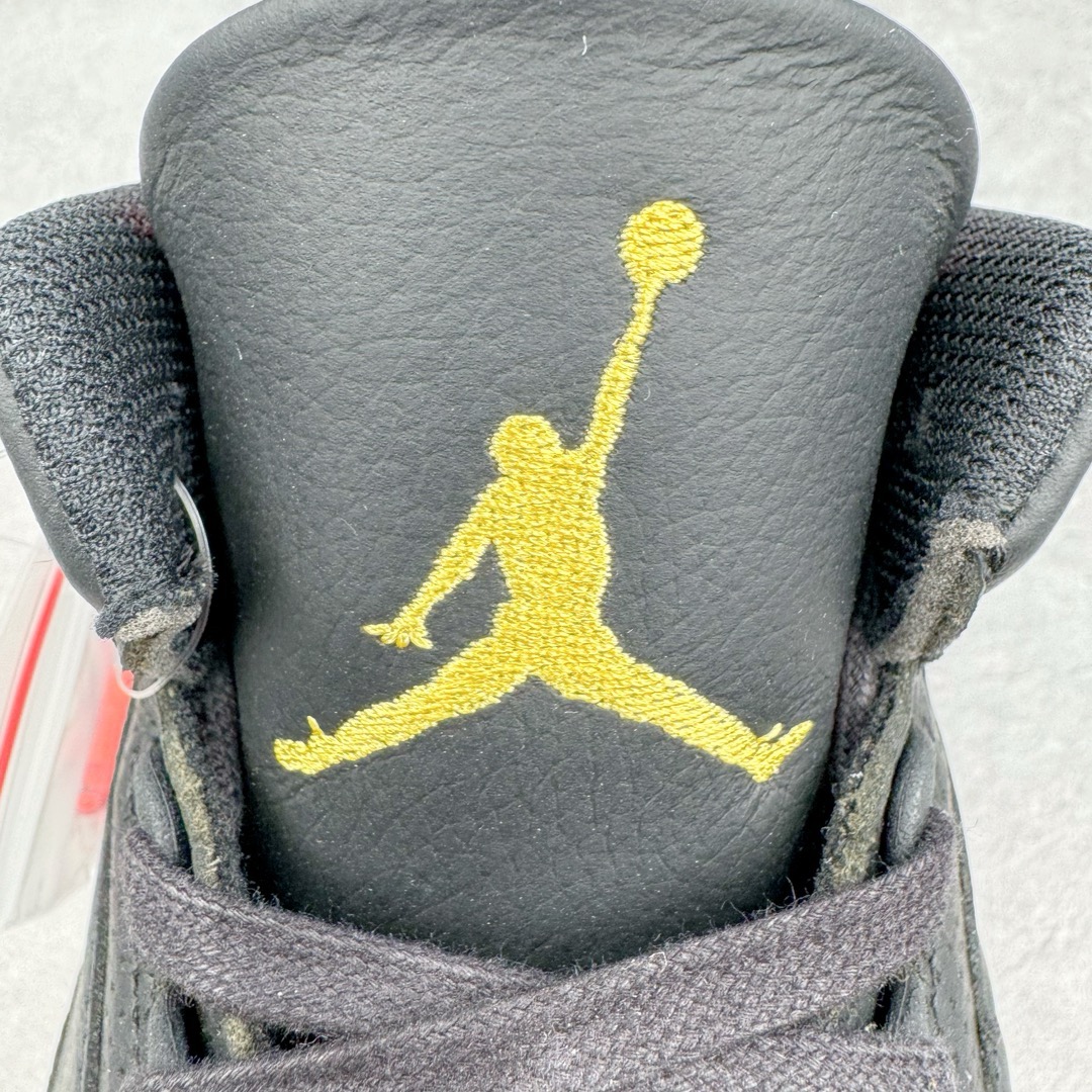 图片[18]-＃Lw纯原 J Balvin x Air Jordan AJ3 联名黑红 彩虹渐变 FN0344-001 圈内最强三代系列 匠心打造 开发时长超过半年 目前可过各类鉴定或无法鉴定 裸鞋随便操作 全套原纸板楦头开发 原厂大底磨具加持立体防滑纹理 原装可视Air Sole气垫 原汁原味最完美的三代版型 唯一正确鞋头趴度弧度高度鞋身腰线 原厂TPU彩虹扎染后跟饰片 正确内里反口里网布 皮料菱角分明不变形无多余毛边 广东原厂zp同批次手工大底描漆拉丝 市场唯一原厂鞋扣模具 原厂织唛标 原厂飞人电绣工艺 尾指中部跳三针 独家绑鞋带手法 印刷中底布 四线拉帮 米色美纹纸贴合固定 进口港宝加持 后跟自然饱满 全鞋荧光划线卡点 追求极致完美 每一双都是工艺品 多重QC质检 超越公司货的品控标准 实实在在的免检产品 尺码：36 36.5 37.5 38 38.5 39 40 40.5 41 42 42.5 43 44 44.5 45 45.5 46 47.5 48.5-选品中心