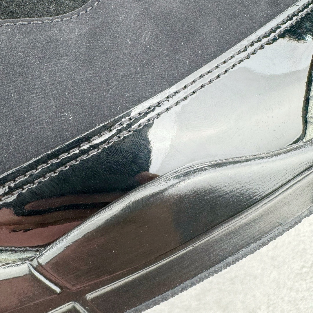 图片[22]-＃Lw纯原 Air Jordan AJ3 Retro 黑猫 CK9246-168 圈内最强三代系列 匠心打造 开发时长超过半年 目前可过各类鉴定或无法鉴定 裸鞋随便操作 全套原纸板楦头开发 原厂大底磨具加持立体防滑纹理 原装可视Air Sole气垫 原汁原味最完美的三代版型 唯一正确鞋头趴度弧度高度鞋身腰线 原厂TPU彩虹扎染后跟饰片 正确内里反口里网布 皮料菱角分明不变形无多余毛边 广东原厂zp同批次手工大底描漆拉丝 市场唯一原厂鞋扣模具 原厂织唛标 原厂飞人电绣工艺 尾指中部跳三针 独家绑鞋带手法 印刷中底布 四线拉帮 米色美纹纸贴合固定 进口港宝加持 后跟自然饱满 全鞋荧光划线卡点 追求极致完美 每一双都是工艺品 多重QC质检 超越公司货的品控标准 实实在在的免检产品 尺码：36 36.5 37.5 38 38.5 39 40 40.5 41 42 42.5 43 44 44.5 45 45.5 46 47.5 48.5-选品中心