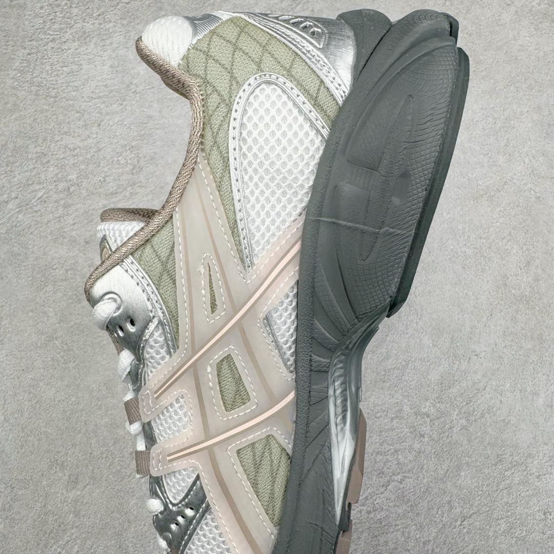 图片[7]-ASICS Gel-Nimbus 10.1 亚瑟士雨云10.1代系列轻量缓震休闲运动跑步鞋 近年来，运动鞋市场迎来了一个新的设计潮流：通过融合艺术与技术，赋予运动鞋更多的时尚元素和创新设计。作为市场中的领导者之一，ASICS（亚瑟士）一向以其技术创新和卓越的鞋款设计著称。而另一个前卫的实验鞋类品牌EMPTY BEHAVIOR，以其非凡的创意和探索，尤其对未来主义和非传统材料的热情撞击，从业界中脱颖而出。两者的合作，以推出特别版的GEL-NIMBUS™ 10.1鞋款——主题为“EVEN MY SHOE IS ART”为标志，为运动鞋设计涉入一个全新的高度。尺码：36 37 37.5 38 39 39.5 40.5 41.5 42 42.5 43.5 44 44.5 45-选品中心