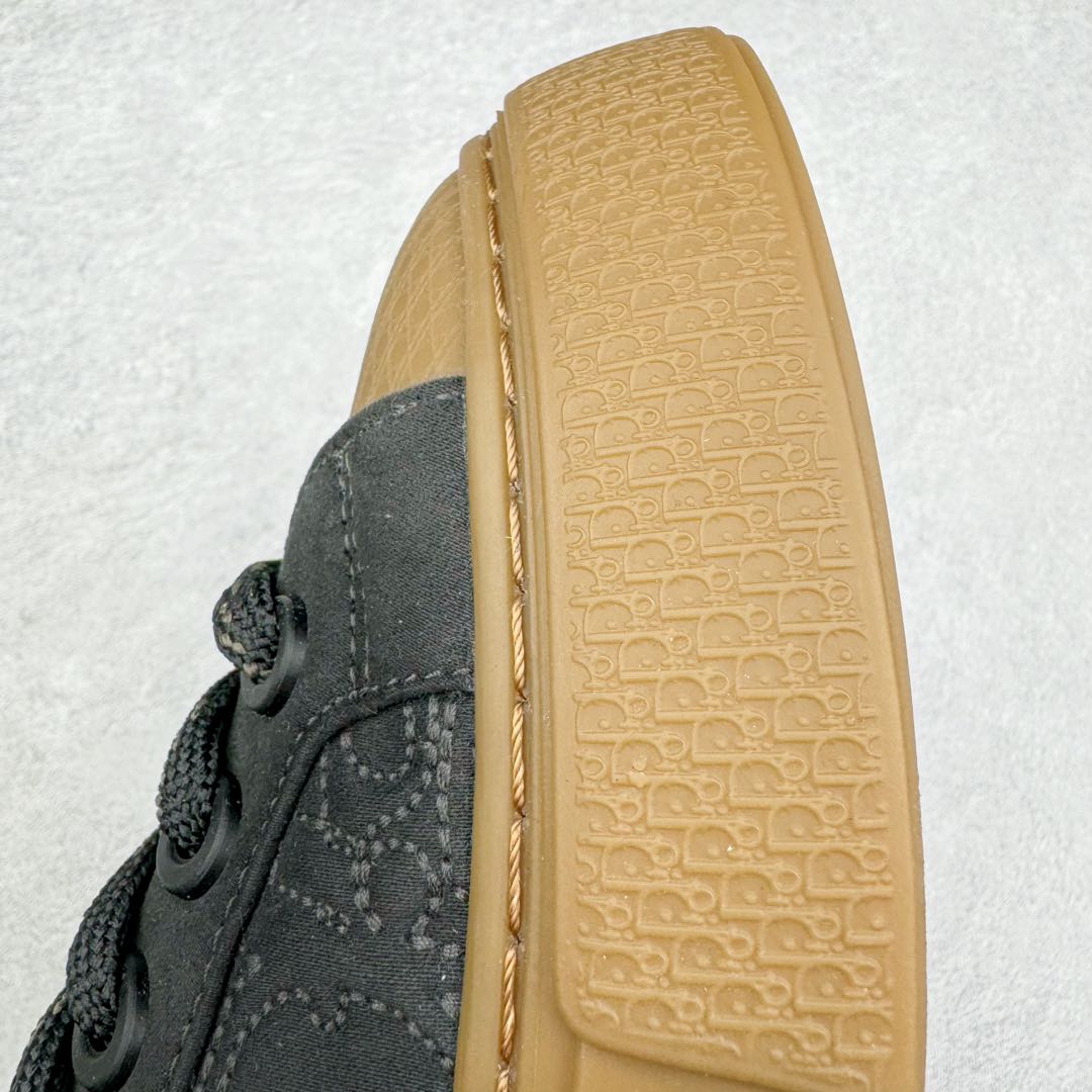 图片[16]-＃纯原 Dior B33 迪奥印花系带时尚运动板鞋网球鞋 全套原厂新版原纸板楦头开发 原厂特供皮料加持 原档数据大底 高频字母排版细节 还原 Zp 高端零售特供批次 2023秋季新品 彰显非凡的精湛工艺 重新诠释经典的网球鞋 时尚的廓形突显厚实感 采用全新的拉绒马海毛针织面料 突显柔软触感与富有层次感的流行色彩 搭配棕色绒面革镶片提升格调 别具一格的加垫鞋舌点缀以压花效果Dior标志 后侧点缀以Dior 30Avenue Montaigne标志 可为各式休闲造型增添时尚气质 尺码：40 41 42 43 44 45 46-选品中心