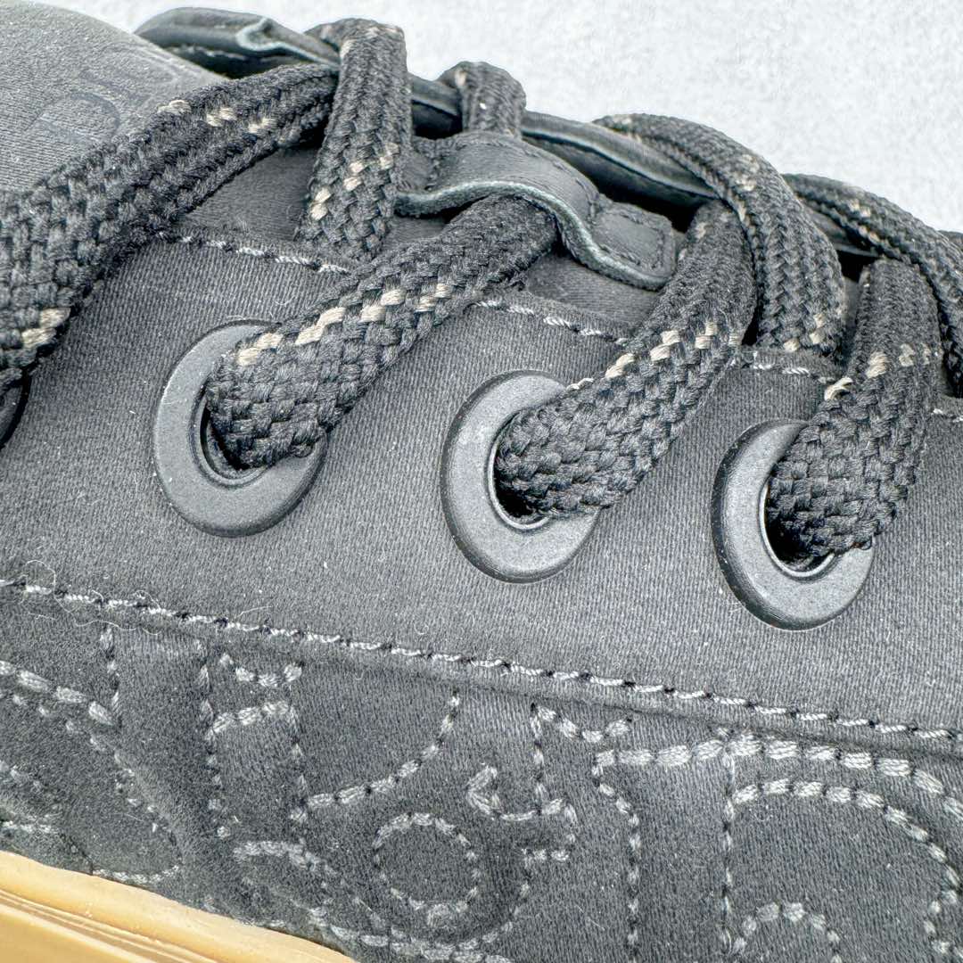 图片[21]-＃纯原 Dior B33 迪奥印花系带时尚运动板鞋网球鞋 全套原厂新版原纸板楦头开发 原厂特供皮料加持 原档数据大底 高频字母排版细节 还原 Zp 高端零售特供批次 2023秋季新品 彰显非凡的精湛工艺 重新诠释经典的网球鞋 时尚的廓形突显厚实感 采用全新的拉绒马海毛针织面料 突显柔软触感与富有层次感的流行色彩 搭配棕色绒面革镶片提升格调 别具一格的加垫鞋舌点缀以压花效果Dior标志 后侧点缀以Dior 30Avenue Montaigne标志 可为各式休闲造型增添时尚气质 尺码：40 41 42 43 44 45 46-选品中心