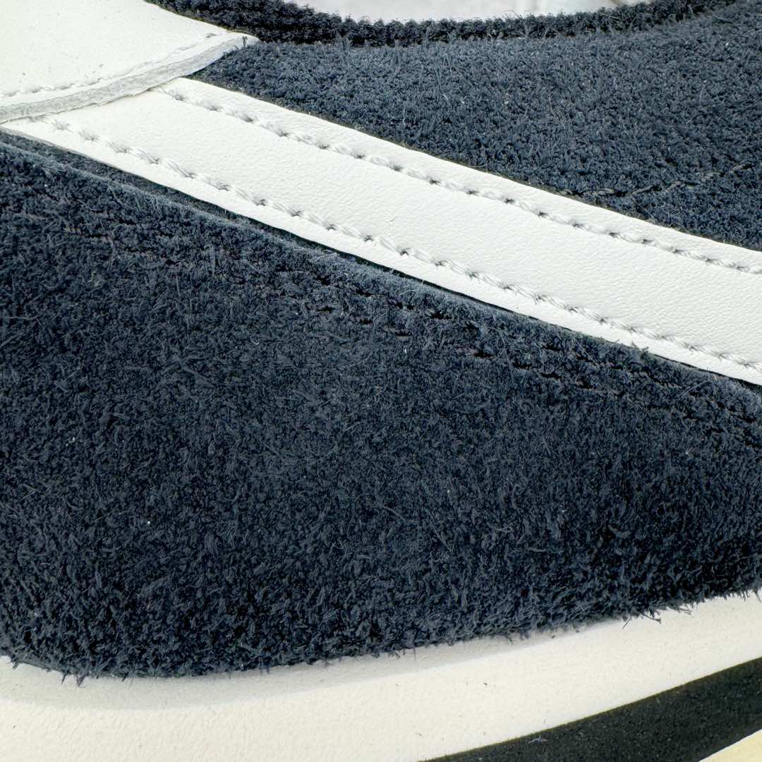 图片[18]-＃JC纯原 NK Classic Cortez Leather 阿甘复古初代皮革慢跑鞋 FZ2530-001 实体平台指令订单 全套原纸板楦头开发 原厂数据大底磨具 一比一鞋头弧度高度鞋身弧度 细节品控鞋型随意对比 正确烫金高频细节 公司级标准检验QC 区分市面一切版本 完美复刻阿甘复古鞋型 尺码：35.5 36 36.5 37.5 38 38.5 39 40 40.5 41 42 42.5 43 44 45-选品中心