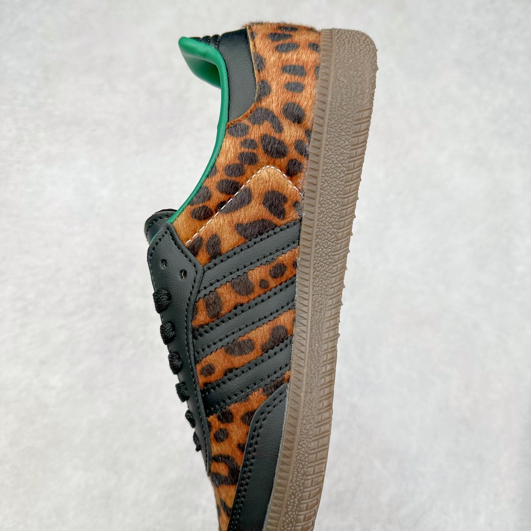 图片[7]-AD Original Samba OG 复古经典轻便板鞋 JI2734 这款桑巴鞋展示了高质量的工艺 带有装饰的超锁缝制和无缝的手感 柔软、柔软的皮革造型和标志性的3条纹完成了精致的外观 正规合身鞋带 鞋面上有绒面鞋垫 橡胶鞋底 享受正畸套筒软感 自50年代首次亮相以来就一直在赢得粉丝的青睐 尺码：36 36.5 37.5 38 38.5 39 40 40.5 41 42 42.5 43 44 44.5 45-选品中心