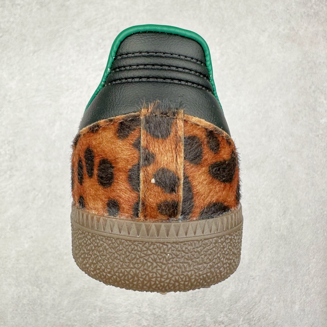 图片[8]-AD Original Samba OG 复古经典轻便板鞋 JI2734 这款桑巴鞋展示了高质量的工艺 带有装饰的超锁缝制和无缝的手感 柔软、柔软的皮革造型和标志性的3条纹完成了精致的外观 正规合身鞋带 鞋面上有绒面鞋垫 橡胶鞋底 享受正畸套筒软感 自50年代首次亮相以来就一直在赢得粉丝的青睐 尺码：36 36.5 37.5 38 38.5 39 40 40.5 41 42 42.5 43 44 44.5 45-选品中心