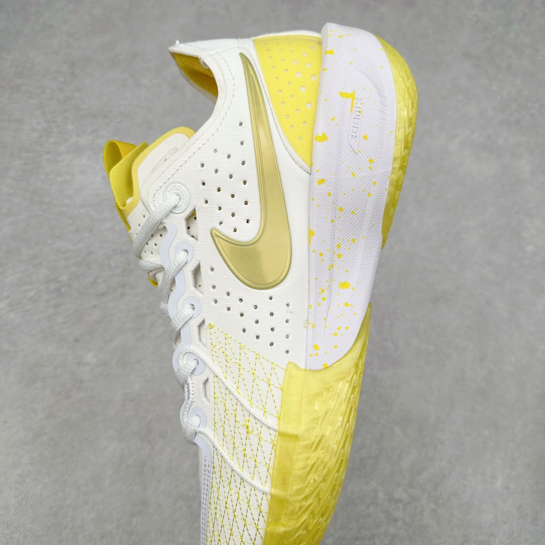 图片[7]-NK G.T. Cut 3.0 EP GT3代实战篮球鞋 FZ1523-100 该鞋款采用出众回弹设计 为切入、转向和移步篮筐提供出色的能量回馈 回弹性能带来弹力充沛的迈步体验 助你爆发疾速 全掌型 ZoomX 泡绵 缔造弹力出众的轻盈迈步体验 助你在比赛升温时能够急速快攻 驰骋全场 鞋面绳线与鞋带相结合 有助稳固前足 后跟搭配加垫鞋口 为脚踝营造舒适稳固感受 全掌型 ZoomX 泡绵 能够带来出众的能量回馈 前足外侧采用精巧塑料覆面 在瞬间爆发时提供稳固脚感 尺码：39 40 40.5 41 42 42.5 43 44 44.5 45 46-选品中心