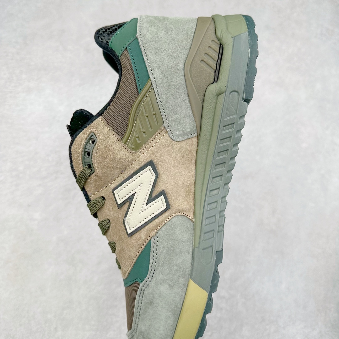 图片[7]-New Balance M998 Made in USA NB新百伦高端美产血统系列经典复古休闲运动慢跑鞋 NB998 诞生于 1993 年，作为第一双使用 ABZORB 缓冲材料的鞋款，一经发售就受到大量消费者的热烈追捧，如今已经成为了历久不衰的经典代表鞋款之一。原楦原数据开发版型 以优质面料制成鞋面结构。鞋面采用经典网眼布材质，辅以绒面革覆盖，带来更加清爽舒适的穿着体验。鞋舌上标记的 \\\”998\\\” 字样增强鞋款辨识度的同时，为鞋款注入更多动人细节。鞋款采用 ABZORB 缓冲材料的中底，通过缓冲和压缩阻力相结合来吸收冲击，稳定性高，不易打滑，助你畅享舒适有型的运动体验。采用猪巴革组合网织鞋面材质 后跟嵌入TPU装饰条稳固 升级原装5层独立私模 尺码：36 36.5 37 38 39.5 40 40.5 41.5 42 42.5 43 44 44.5 45-选品中心