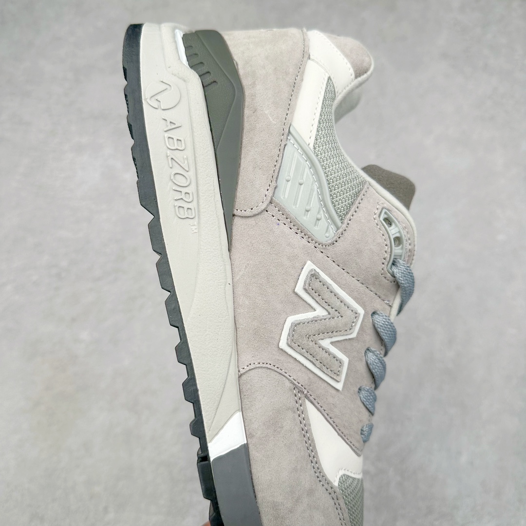 图片[6]-New Balance M998 Made in USA NB新百伦高端美产血统系列经典复古休闲运动慢跑鞋 NB998 诞生于 1993 年，作为第一双使用 ABZORB 缓冲材料的鞋款，一经发售就受到大量消费者的热烈追捧，如今已经成为了历久不衰的经典代表鞋款之一。原楦原数据开发版型 以优质面料制成鞋面结构。鞋面采用经典网眼布材质，辅以绒面革覆盖，带来更加清爽舒适的穿着体验。鞋舌上标记的 \\\”998\\\” 字样增强鞋款辨识度的同时，为鞋款注入更多动人细节。鞋款采用 ABZORB 缓冲材料的中底，通过缓冲和压缩阻力相结合来吸收冲击，稳定性高，不易打滑，助你畅享舒适有型的运动体验。采用猪巴革组合网织鞋面材质 后跟嵌入TPU装饰条稳固 升级原装5层独立私模 尺码：36 36.5 37 38 39.5 40 40.5 41.5 42 42.5 43 44 44.5 45-选品中心