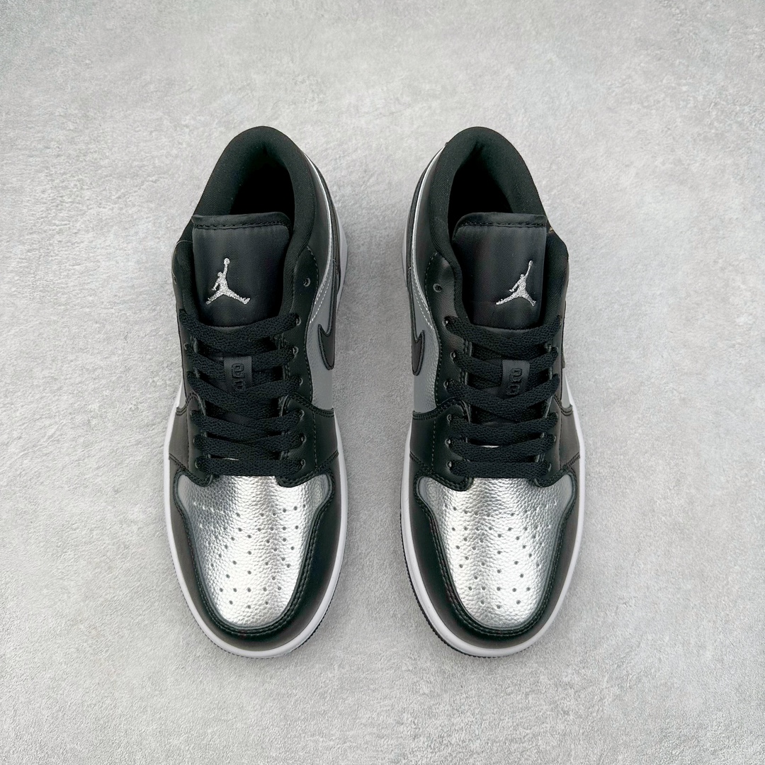 图片[2]-＃K版 Air Jordan AJ1 Low 低帮 黑银 DA5551-001 全新流水线出品 DT版本唯一平替选择 市场第二梯队最强版 全部原鞋开发 原楦原纸板开发 全鞋电脑针车 原厂内置全掌气垫 原盒内在原标 唯一Zp原版鞋带绑法 免检产品 全新2022版型 全头层皮料 完美零毛边处理 原厂配置全掌气垫 价格定位良心 几十个配色陆续出货 尺码：36 36.5 37.5 38 38.5 39 40 40.5 41 42 42.5 43 44 44.5 45 46 47.5-选品中心