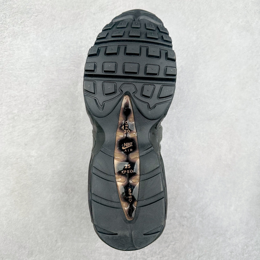 图片[9]-＃MX版 NK Air Max 95 复古减震气垫跑鞋 经典重温 HQ6457-001 外单专供大厂出品 品质稳定 一百余色 终端操作 鞋款设计灵感源于人体构造 中底设计基于人体的脊柱构造 是整体设计的核心 尼龙孔眼代表了肋骨 而分层式面板和网眼象征着肌肉纤维和肉体组织 Air Max 95采用了两个独立的吹塑成型的Air-Sole单元 并首次在前掌使用可视化气垫设计 Swoosh logo夜当作一个 点符号放在了鞋子的后帮位置 20年的发展让 AIR MAX 95有了不同的故事 20年后再度面向世人的时候 焕然一新的面貌 让人有了另外一种清新脱俗的感觉 尺码：39 40 40.5 41 42 42.5 43 44 44.5 45 46 47.5 48-选品中心