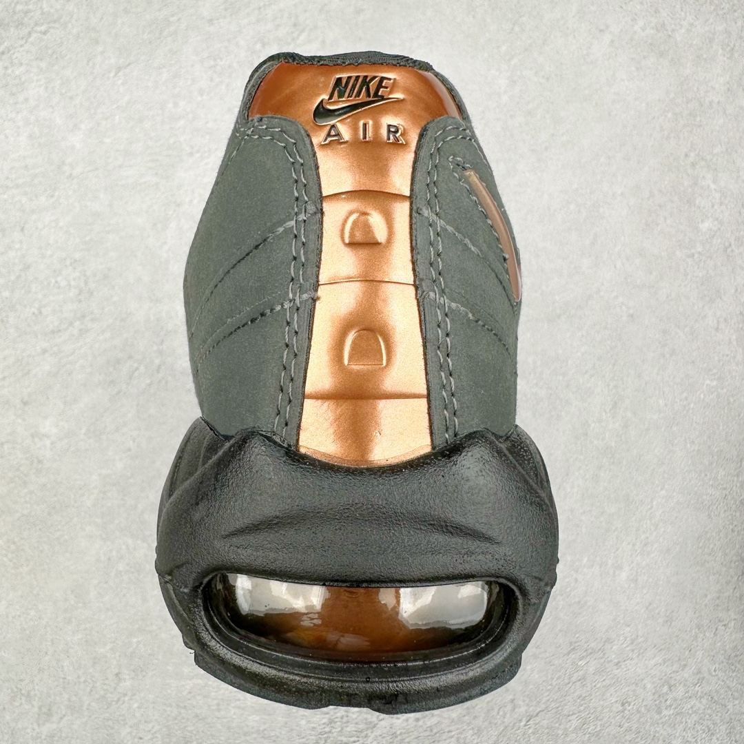 图片[8]-＃MX版 NK Air Max 95 复古减震气垫跑鞋 经典重温 HQ6457-001 外单专供大厂出品 品质稳定 一百余色 终端操作 鞋款设计灵感源于人体构造 中底设计基于人体的脊柱构造 是整体设计的核心 尼龙孔眼代表了肋骨 而分层式面板和网眼象征着肌肉纤维和肉体组织 Air Max 95采用了两个独立的吹塑成型的Air-Sole单元 并首次在前掌使用可视化气垫设计 Swoosh logo夜当作一个 点符号放在了鞋子的后帮位置 20年的发展让 AIR MAX 95有了不同的故事 20年后再度面向世人的时候 焕然一新的面貌 让人有了另外一种清新脱俗的感觉 尺码：39 40 40.5 41 42 42.5 43 44 44.5 45 46 47.5 48-选品中心