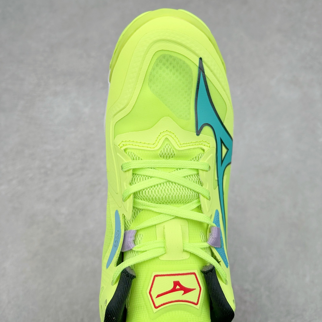 图片[4]-Mizuno Wave Lightning Z8 美津浓舒适百搭减震防滑低帮训练鞋 男女同款 美津浓（Mizuno），是日本美津浓株式会社于1906年创立的运动品牌，经过一个多世纪的不断努力现已成为世界著名的运动器具、服装和鞋类生产商。美津浓力求服务于各类运动项目，并竭力使运动生活更加愉快和振奋。产品种类齐全，覆盖几乎全部主要运动项目，达到30万多个品类。尺码：36 36.5 37.5 38 38.5 39 40 40.5 41 42 42.5 43 44 44.5 45-选品中心