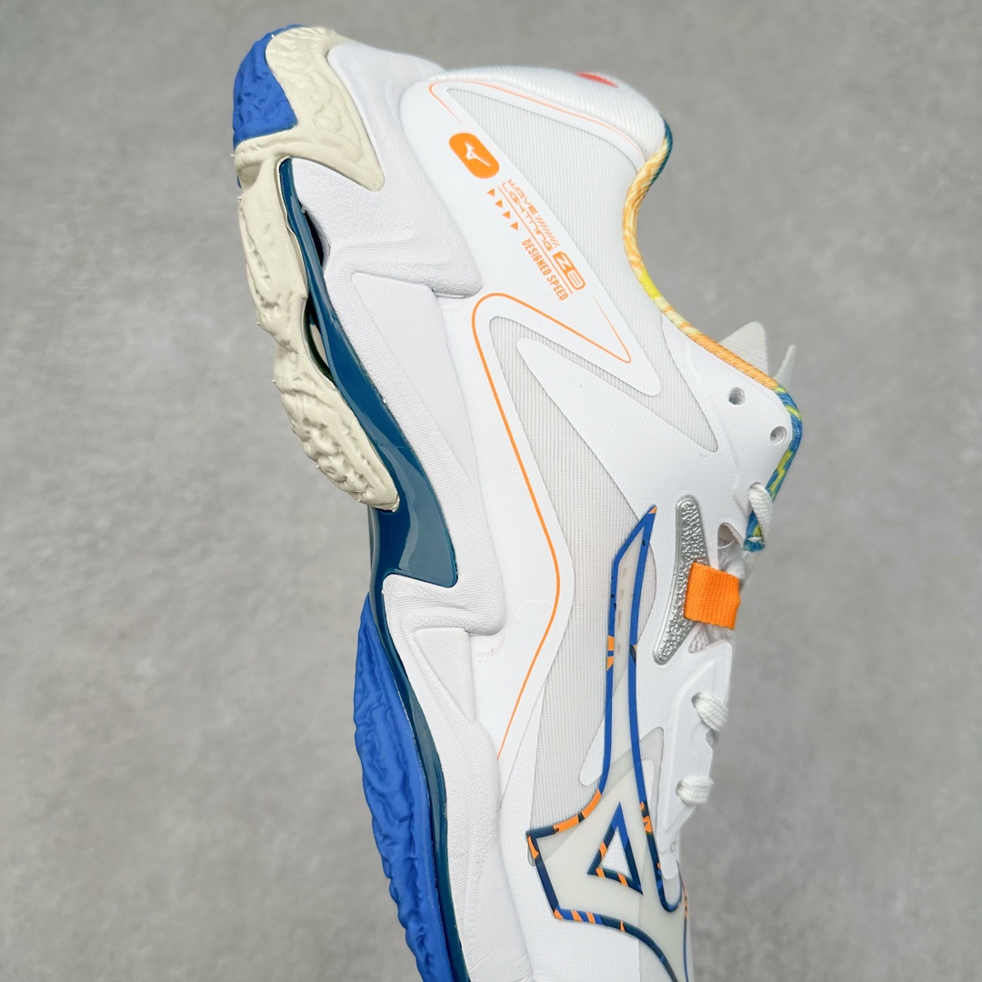 图片[6]-Mizuno Wave Lightning Z8 美津浓舒适百搭减震防滑低帮训练鞋 男女同款 美津浓（Mizuno），是日本美津浓株式会社于1906年创立的运动品牌，经过一个多世纪的不断努力现已成为世界著名的运动器具、服装和鞋类生产商。美津浓力求服务于各类运动项目，并竭力使运动生活更加愉快和振奋。产品种类齐全，覆盖几乎全部主要运动项目，达到30万多个品类。尺码：36 36.5 37.5 38 38.5 39 40 40.5 41 42 42.5 43 44 44.5 45-选品中心