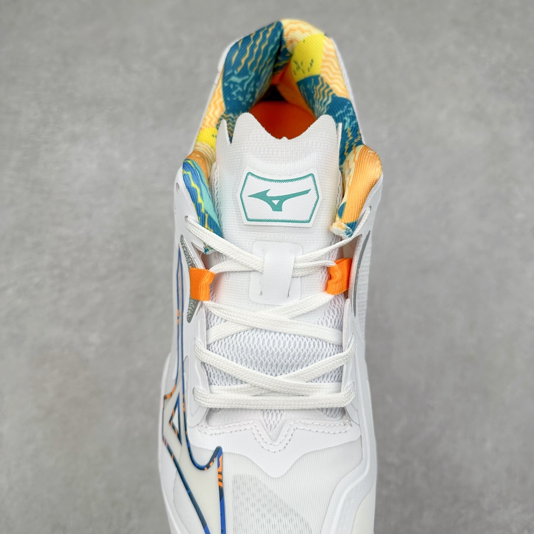 图片[5]-Mizuno Wave Lightning Z8 美津浓舒适百搭减震防滑低帮训练鞋 男女同款 美津浓（Mizuno），是日本美津浓株式会社于1906年创立的运动品牌，经过一个多世纪的不断努力现已成为世界著名的运动器具、服装和鞋类生产商。美津浓力求服务于各类运动项目，并竭力使运动生活更加愉快和振奋。产品种类齐全，覆盖几乎全部主要运动项目，达到30万多个品类。尺码：36 36.5 37.5 38 38.5 39 40 40.5 41 42 42.5 43 44 44.5 45-选品中心