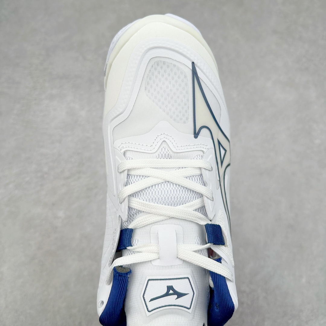 图片[4]-Mizuno Wave Lightning Z8 美津浓舒适百搭减震防滑低帮训练鞋 男女同款 美津浓（Mizuno），是日本美津浓株式会社于1906年创立的运动品牌，经过一个多世纪的不断努力现已成为世界著名的运动器具、服装和鞋类生产商。美津浓力求服务于各类运动项目，并竭力使运动生活更加愉快和振奋。产品种类齐全，覆盖几乎全部主要运动项目，达到30万多个品类。尺码：36 36.5 37.5 38 38.5 39 40 40.5 41 42 42.5 43 44 44.5 45-选品中心