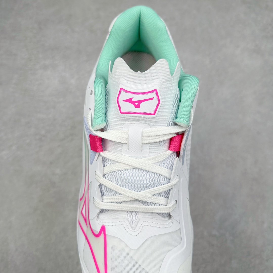 图片[5]-Mizuno Wave Lightning Z8 美津浓舒适百搭减震防滑低帮训练鞋 男女同款 美津浓（Mizuno），是日本美津浓株式会社于1906年创立的运动品牌，经过一个多世纪的不断努力现已成为世界著名的运动器具、服装和鞋类生产商。美津浓力求服务于各类运动项目，并竭力使运动生活更加愉快和振奋。产品种类齐全，覆盖几乎全部主要运动项目，达到30万多个品类。尺码：36 36.5 37.5 38 38.5 39 40 40.5 41 42 42.5 43 44 44.5 45-选品中心