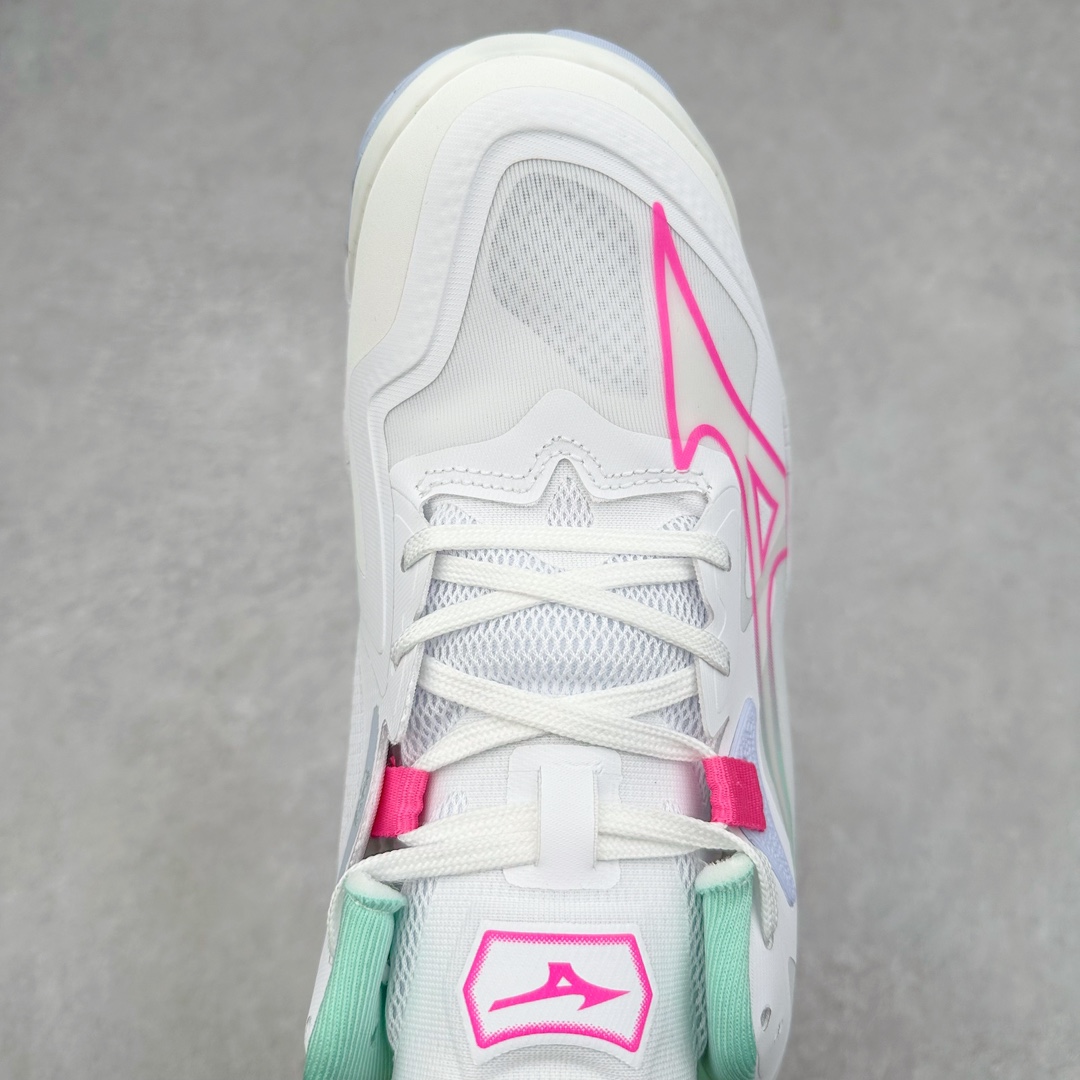 图片[4]-Mizuno Wave Lightning Z8 美津浓舒适百搭减震防滑低帮训练鞋 男女同款 美津浓（Mizuno），是日本美津浓株式会社于1906年创立的运动品牌，经过一个多世纪的不断努力现已成为世界著名的运动器具、服装和鞋类生产商。美津浓力求服务于各类运动项目，并竭力使运动生活更加愉快和振奋。产品种类齐全，覆盖几乎全部主要运动项目，达到30万多个品类。尺码：36 36.5 37.5 38 38.5 39 40 40.5 41 42 42.5 43 44 44.5 45-选品中心